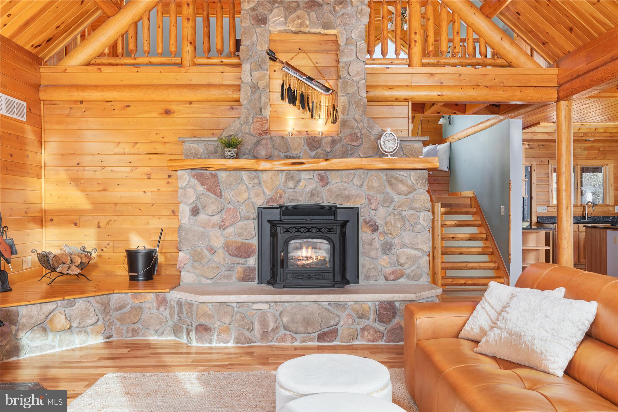 ASHTON WOODS - Residential