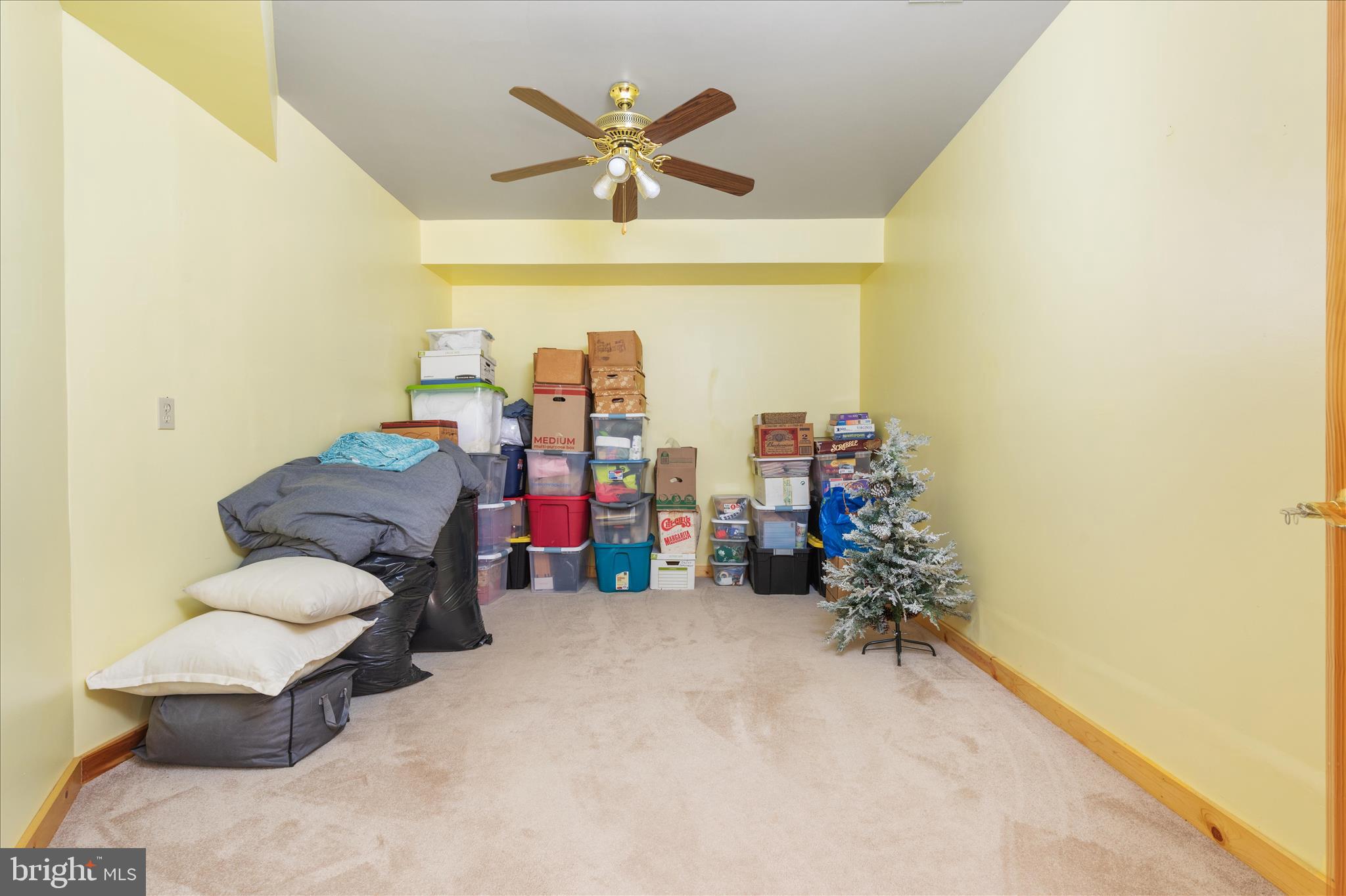 ASHTON WOODS - Residential