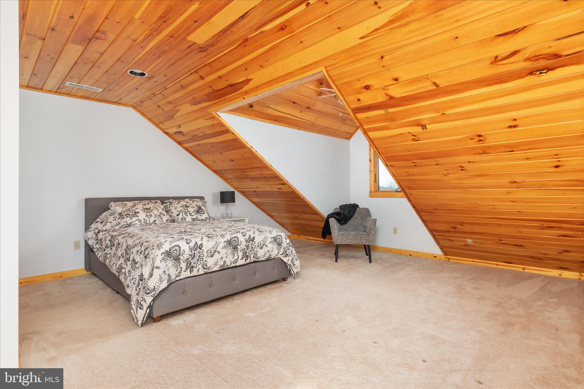 ASHTON WOODS - Residential