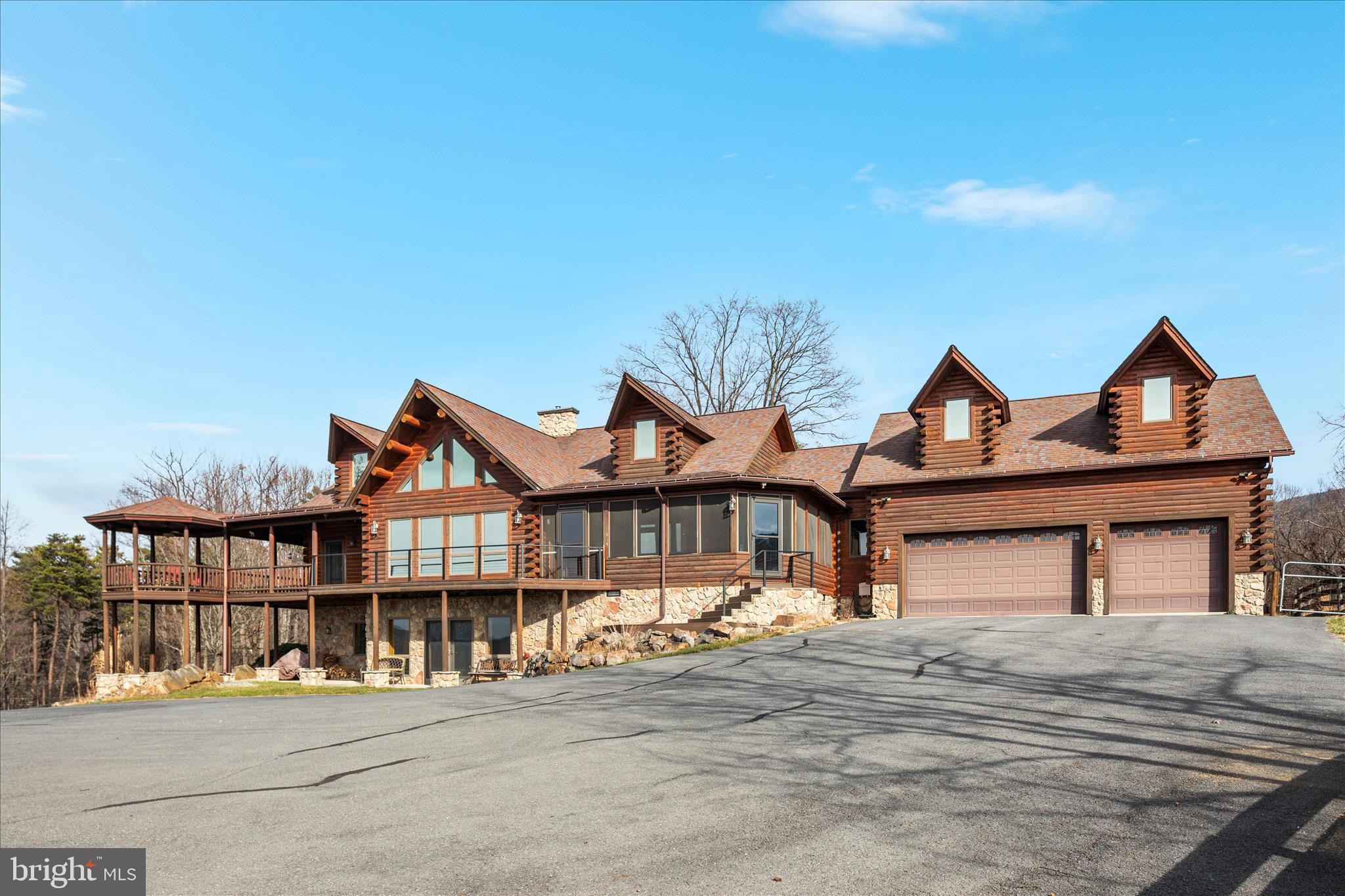 ASHTON WOODS - Residential