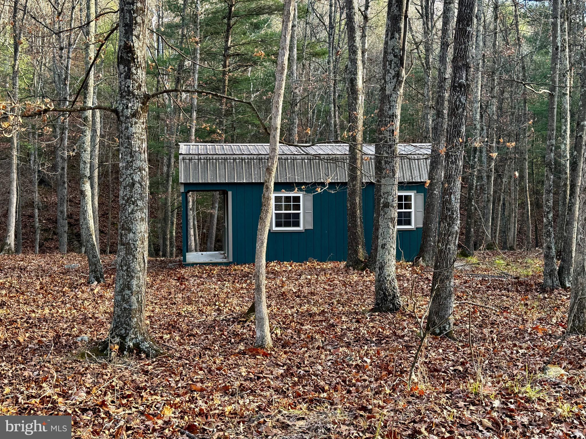 ASHTON WOODS - Residential