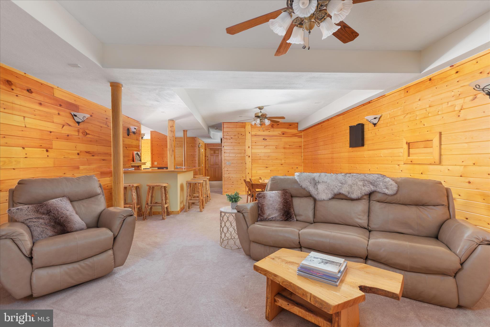 ASHTON WOODS - Residential