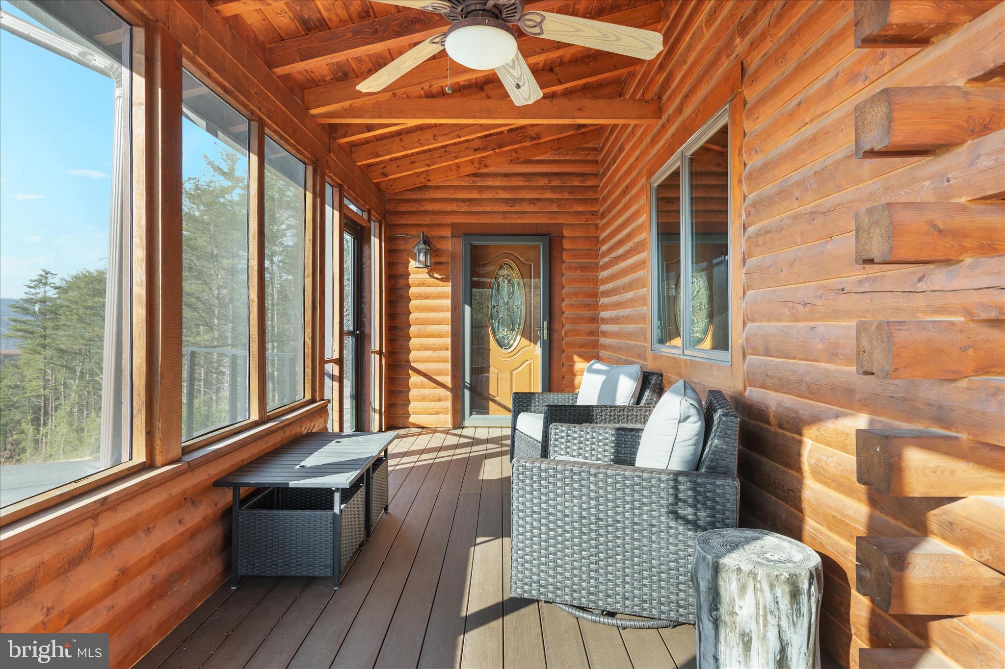 ASHTON WOODS - Residential