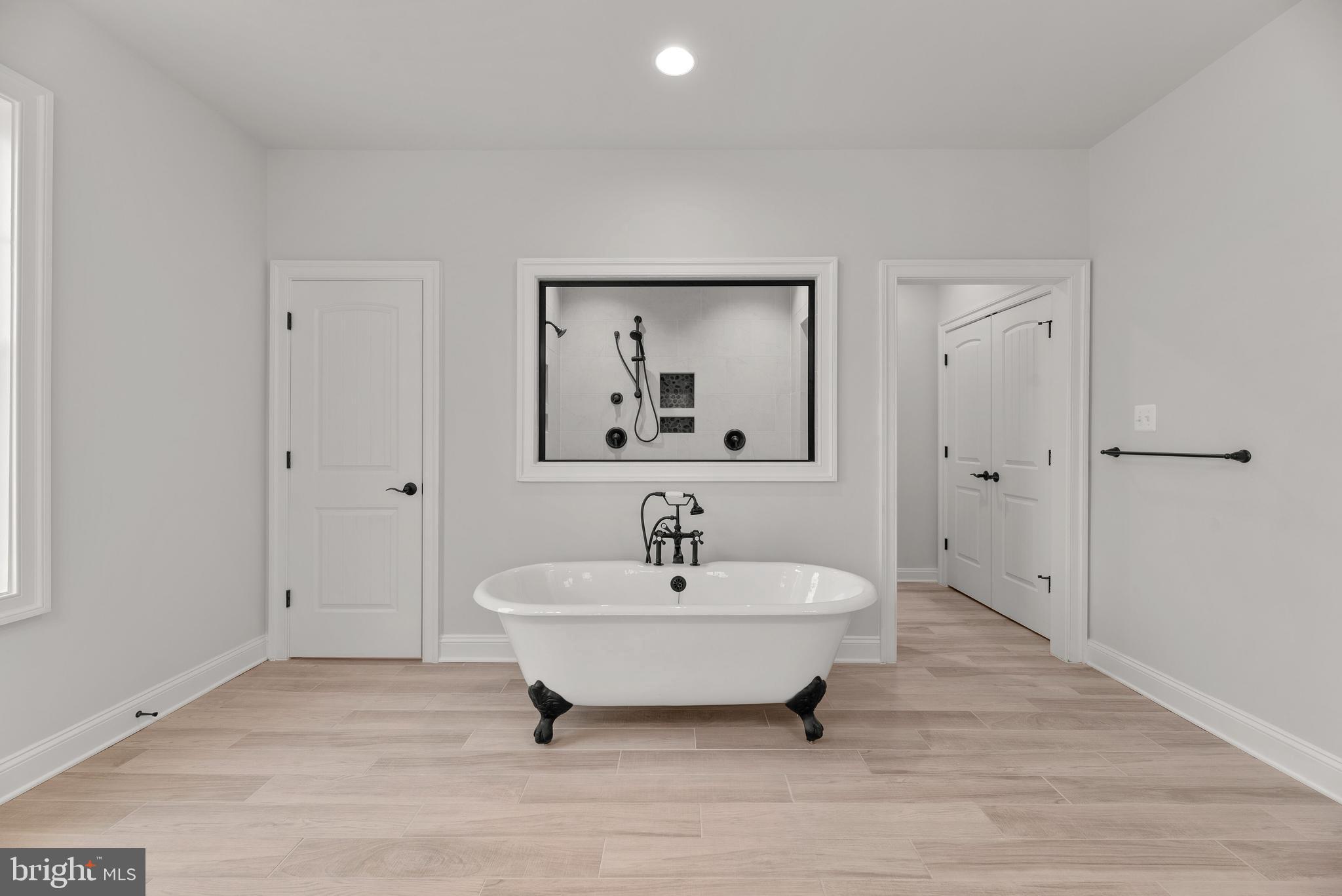 LANDENS RIDGE - Residential