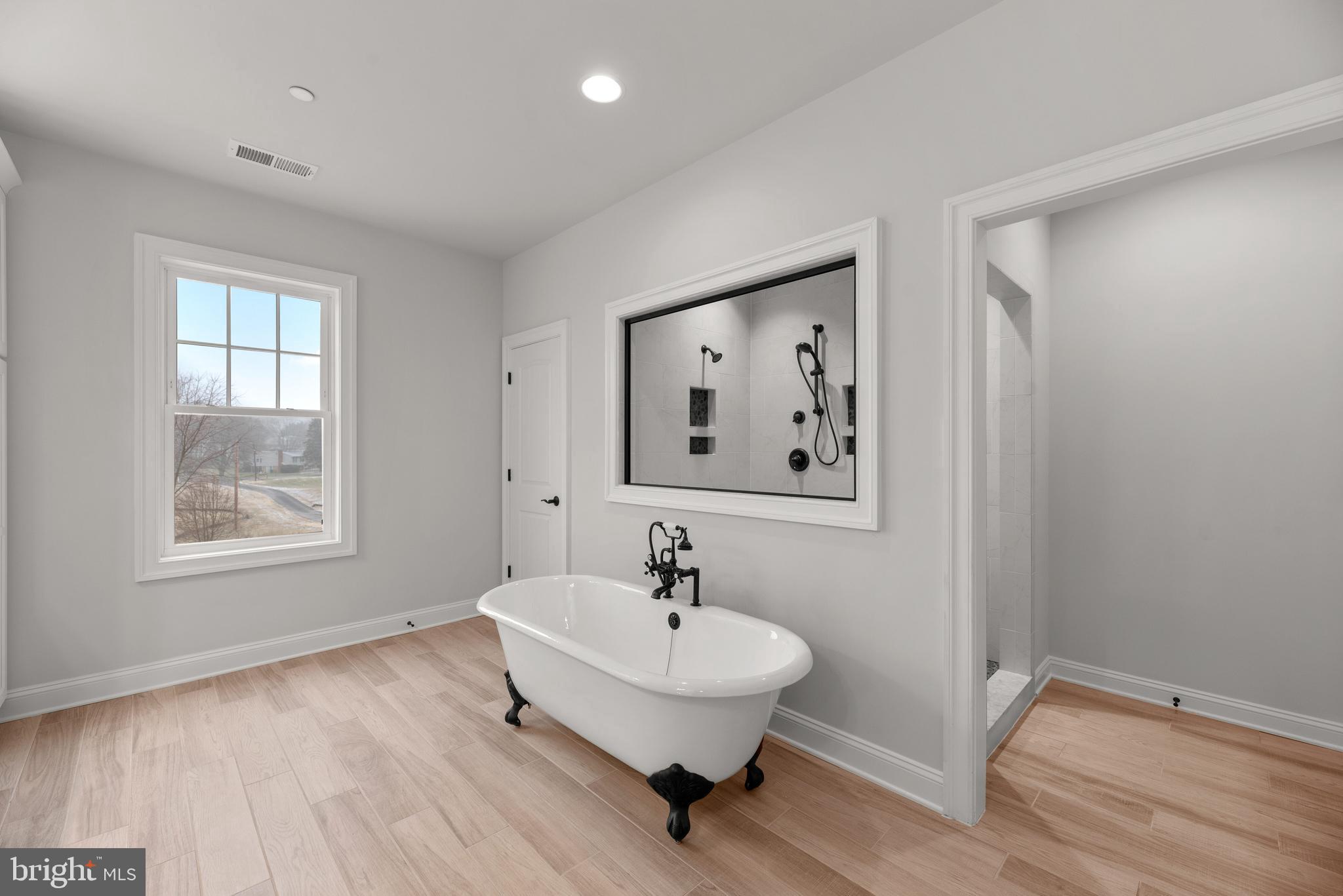 LANDENS RIDGE - Residential