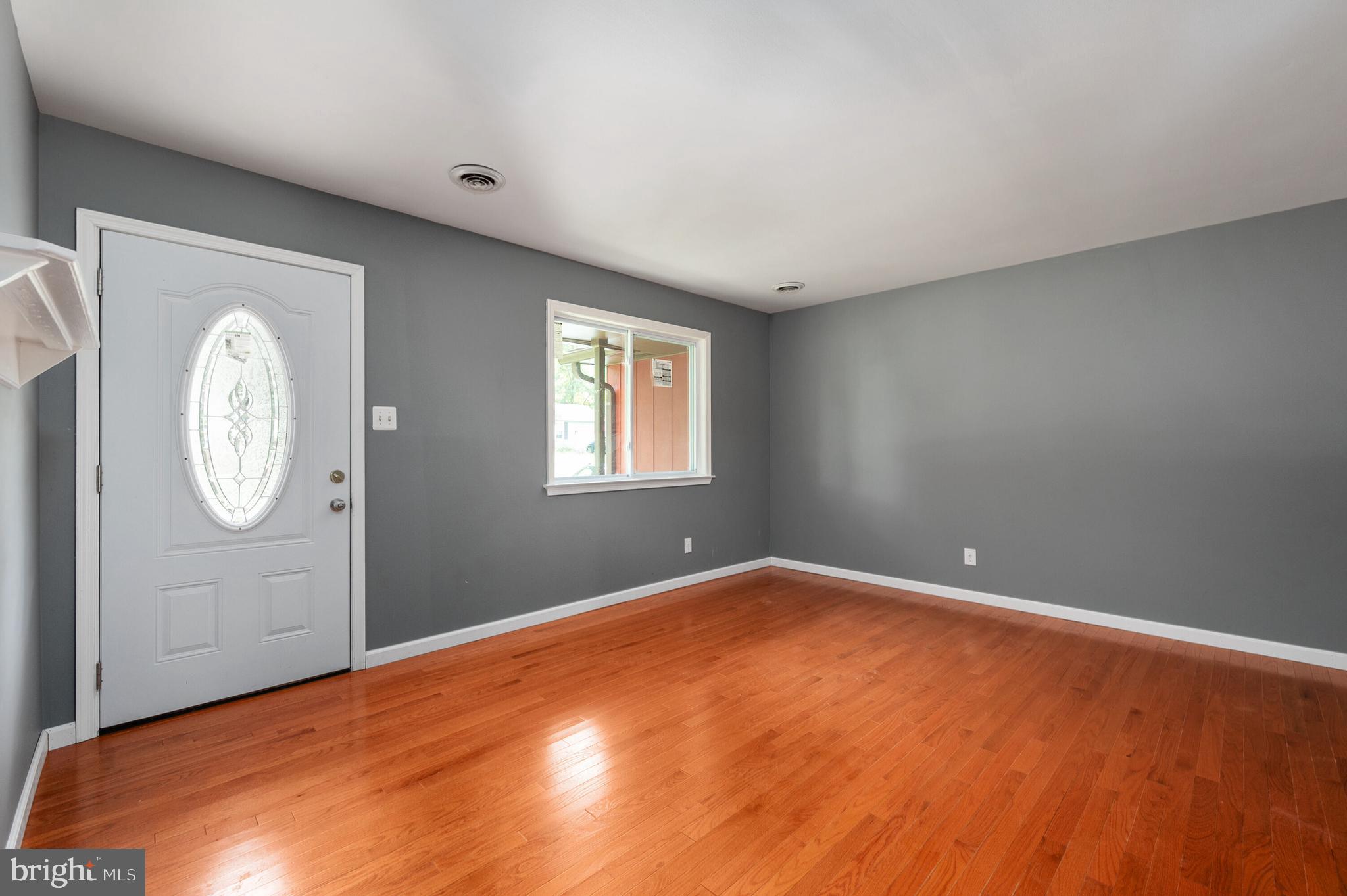 STONEYBROOKE - Residential