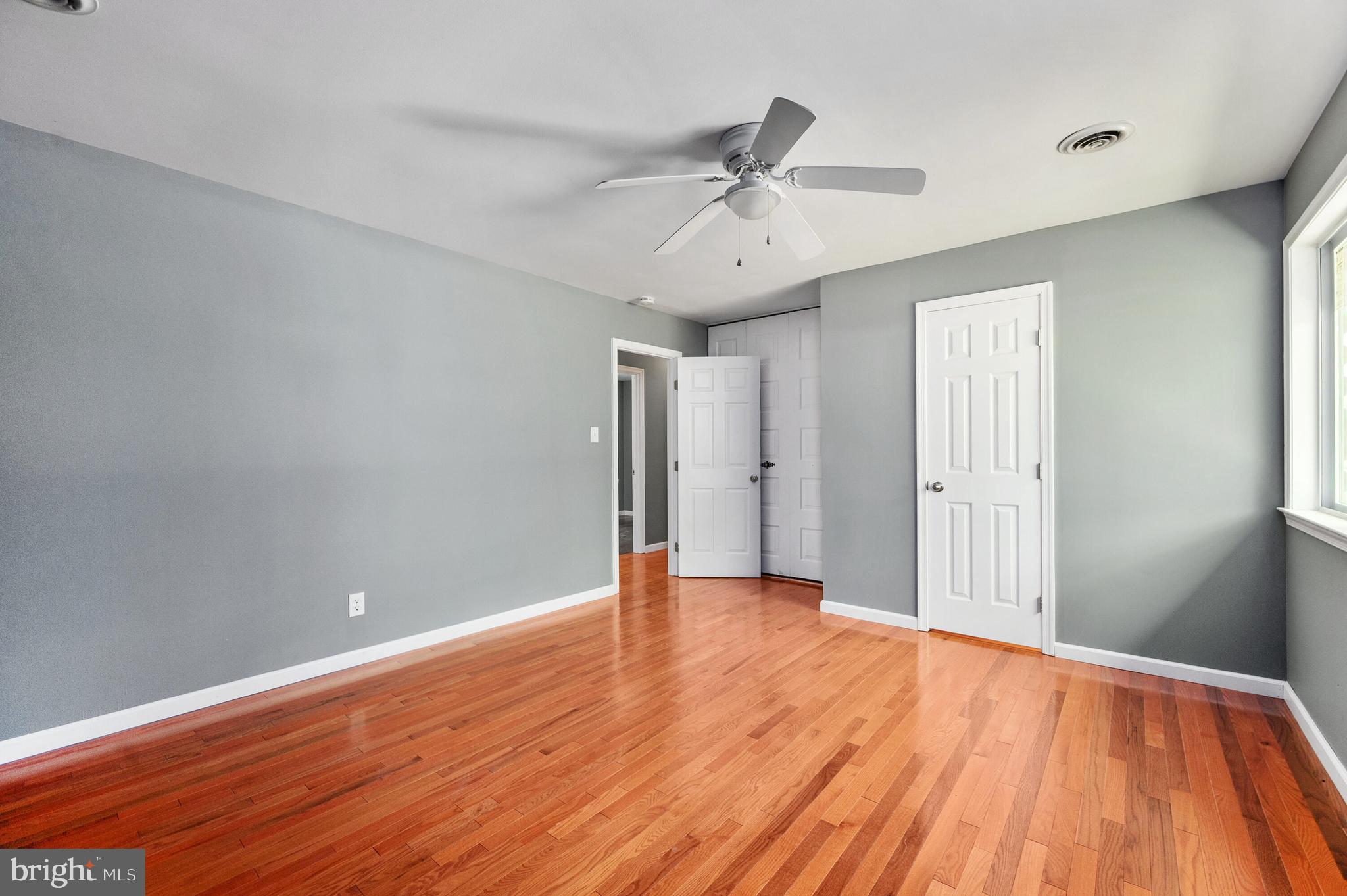 STONEYBROOKE - Residential