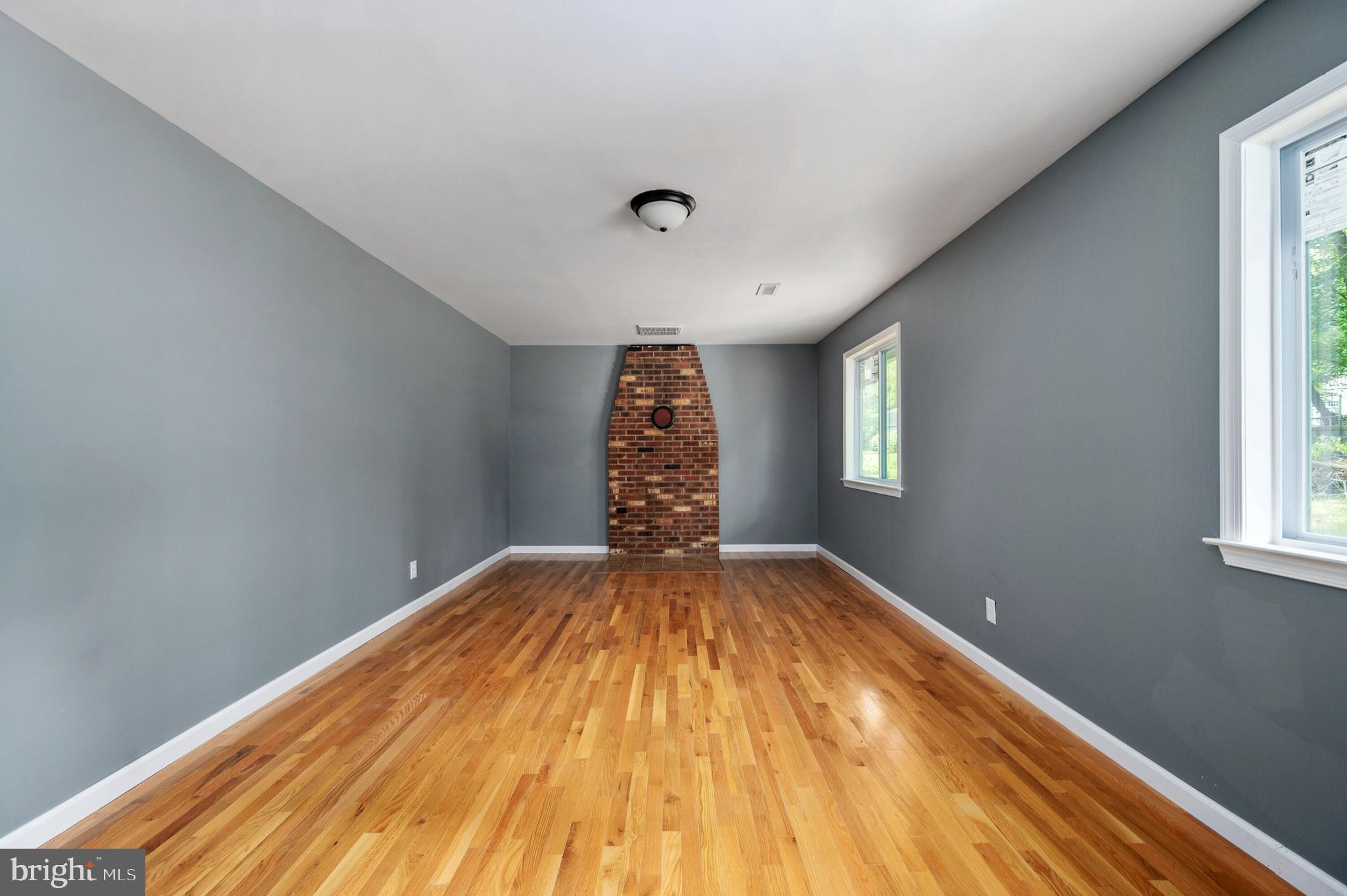 STONEYBROOKE - Residential