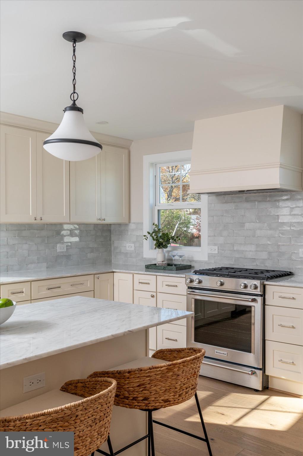 DOMINION HILLS - Residential