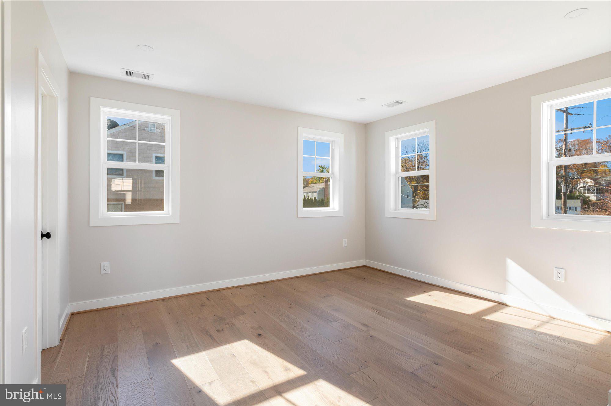 DOMINION HILLS - Residential