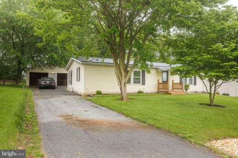 Photo of 27 Bill Dr, DENVER, PA 17517 (MLS # PALA2069866)