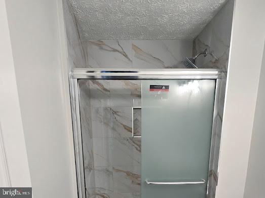 GLENN DALE ESTATES - Residential Lease