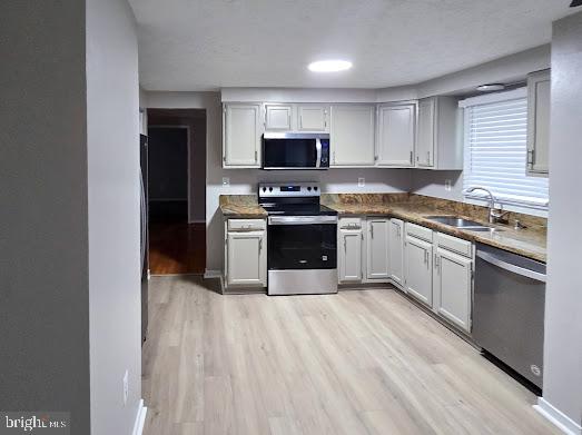 GLENN DALE ESTATES - Residential Lease