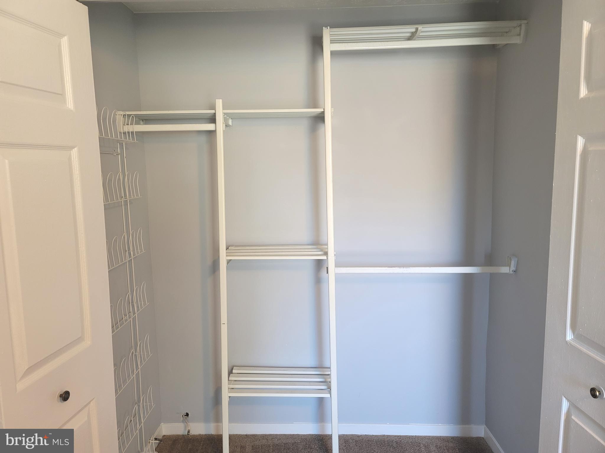 GLENN DALE ESTATES - Residential Lease