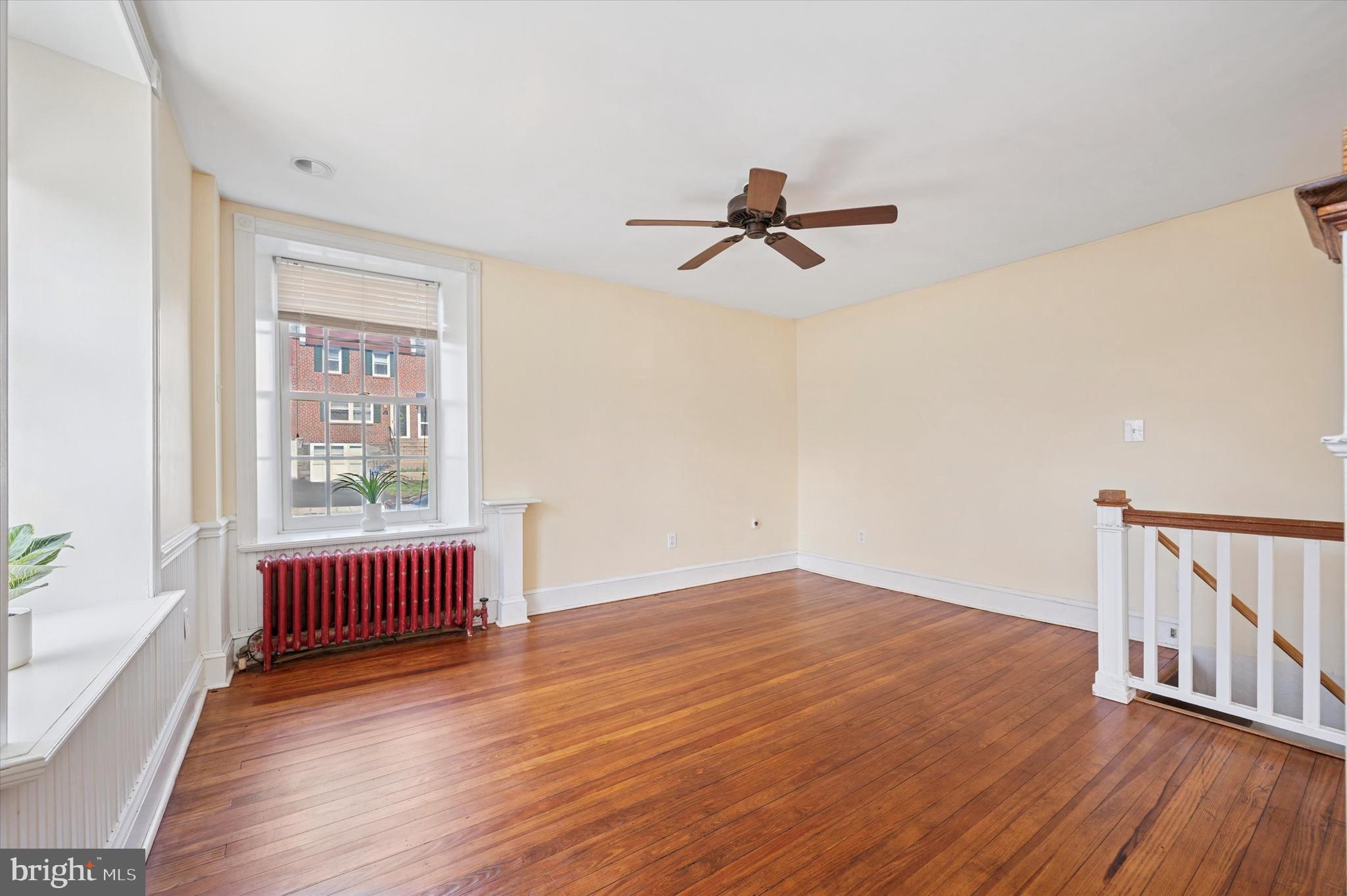 CHESTNUT HILL - Residential