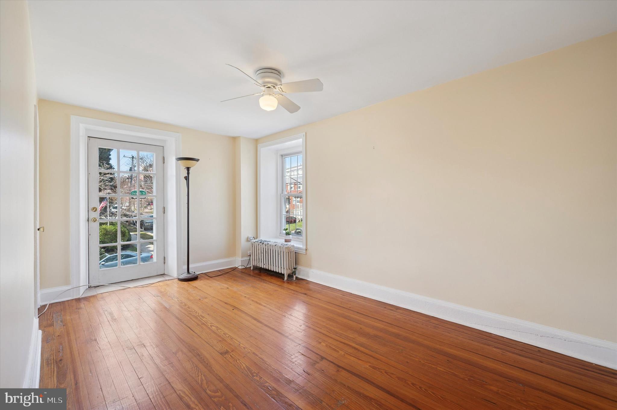 CHESTNUT HILL - Residential