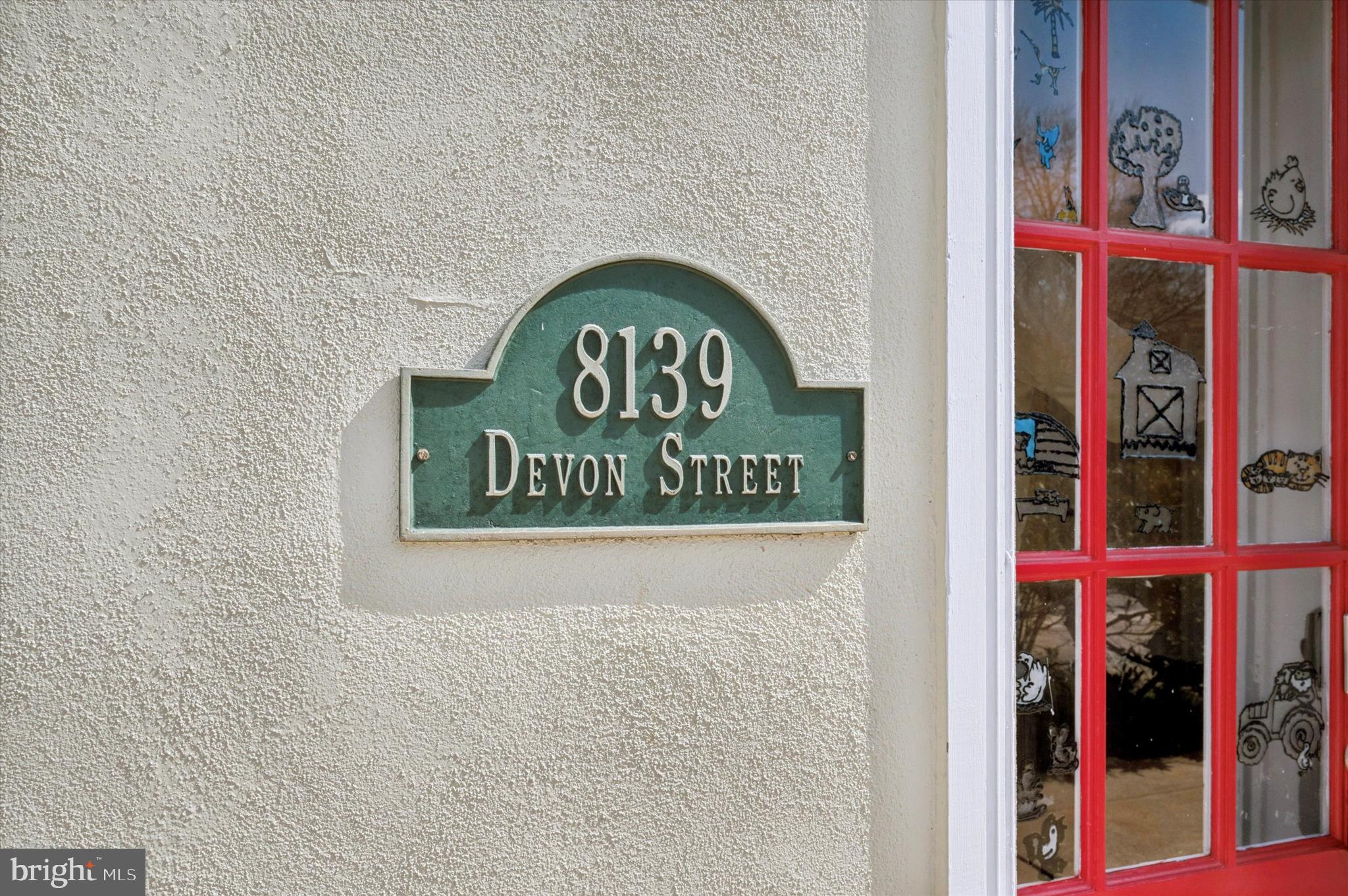 CHESTNUT HILL - Residential