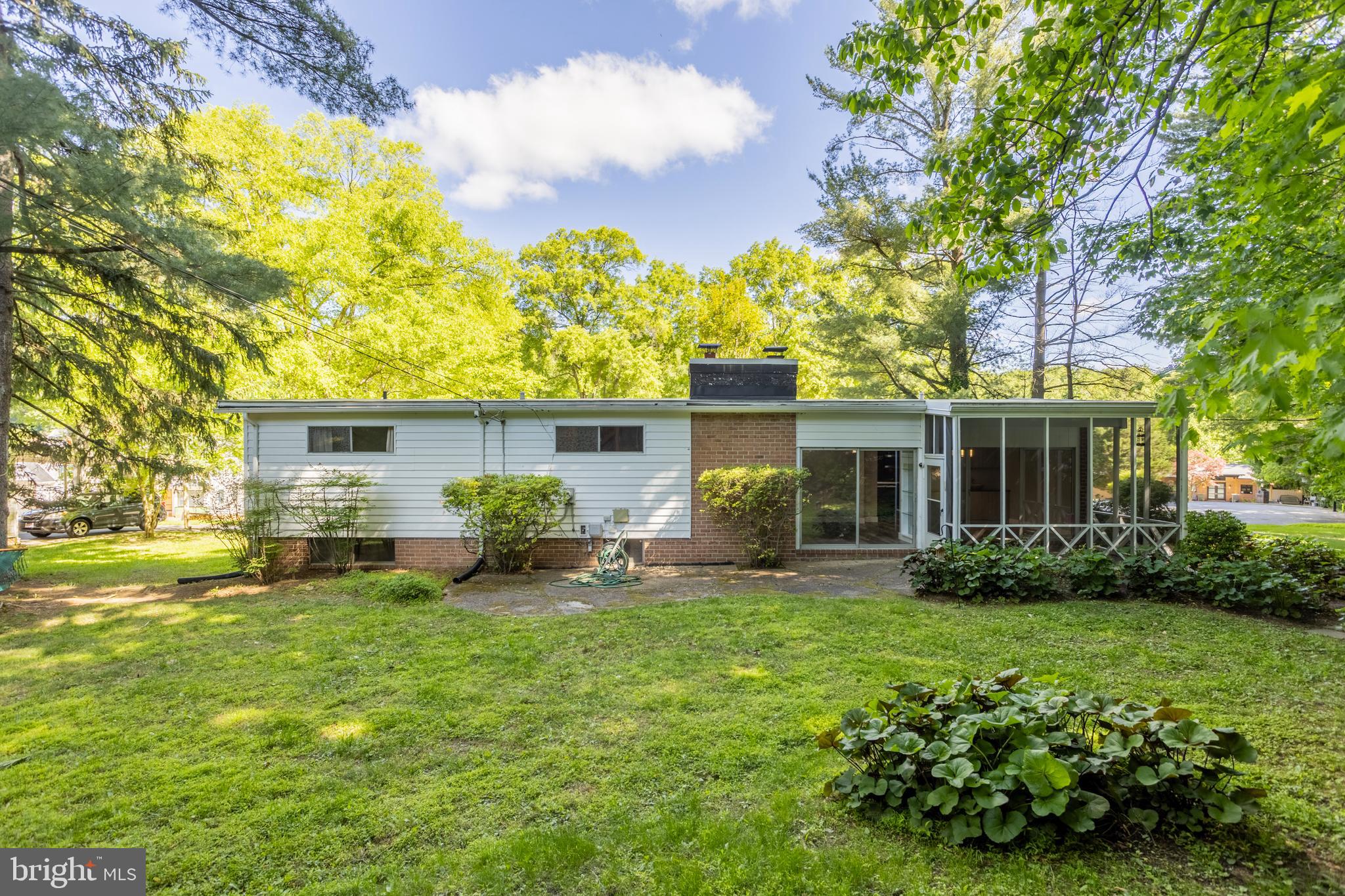 MIDFIELD - Residential