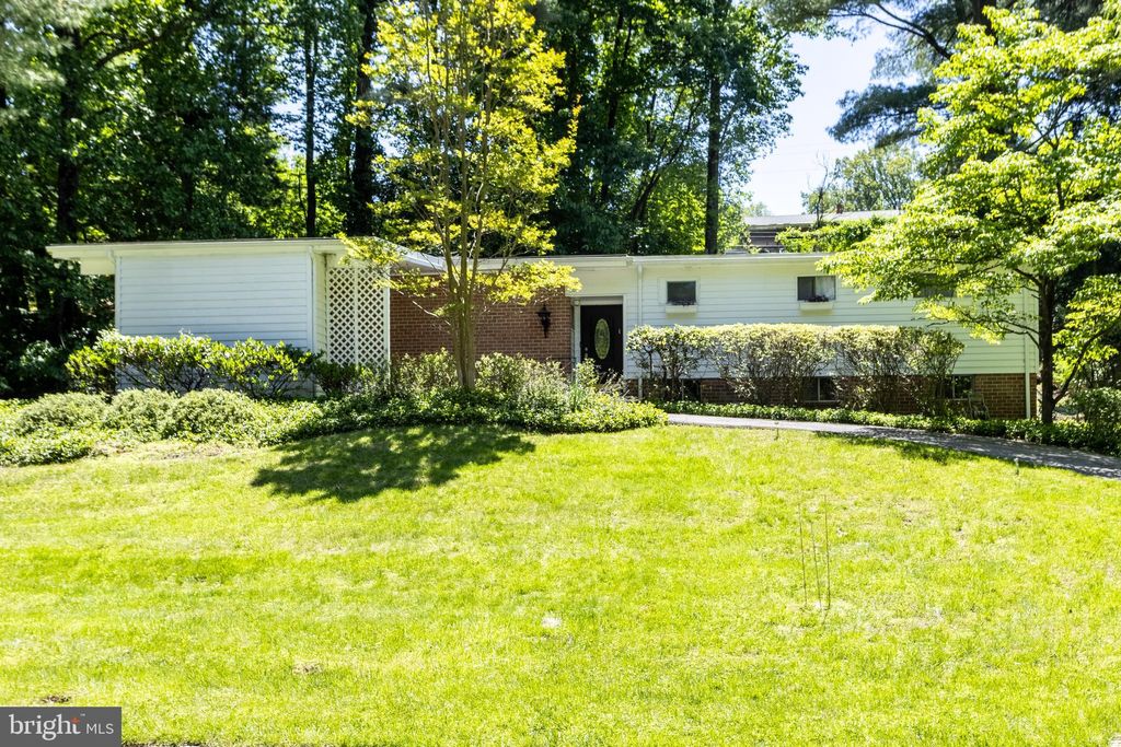 Photo of 3207 Midfield Road, PIKESVILLE, MD 21208 (MLS # MDBC2163602)