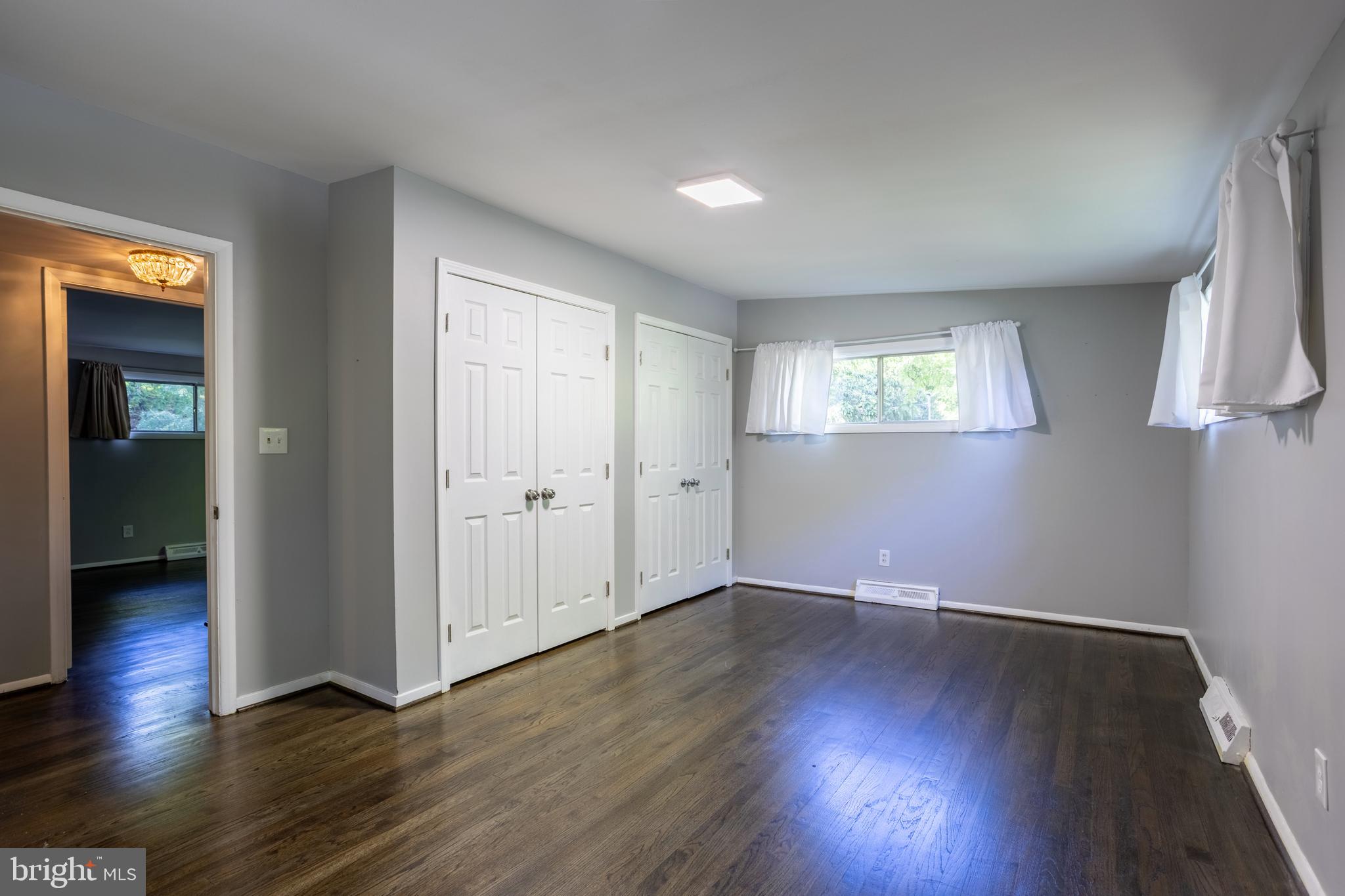 MIDFIELD - Residential