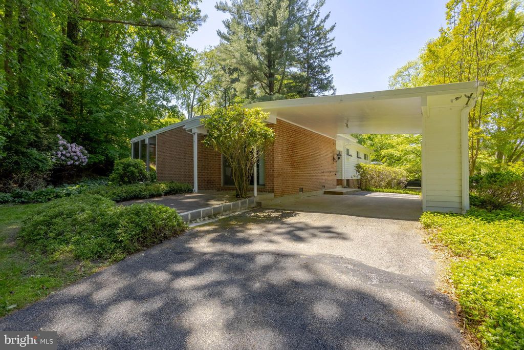 Photo of 3207 Midfield Road, PIKESVILLE, MD 21208 (MLS # MDBC2163602)