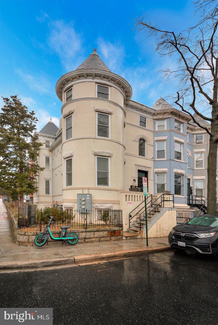 1823 N CAPITOL STREET NE A