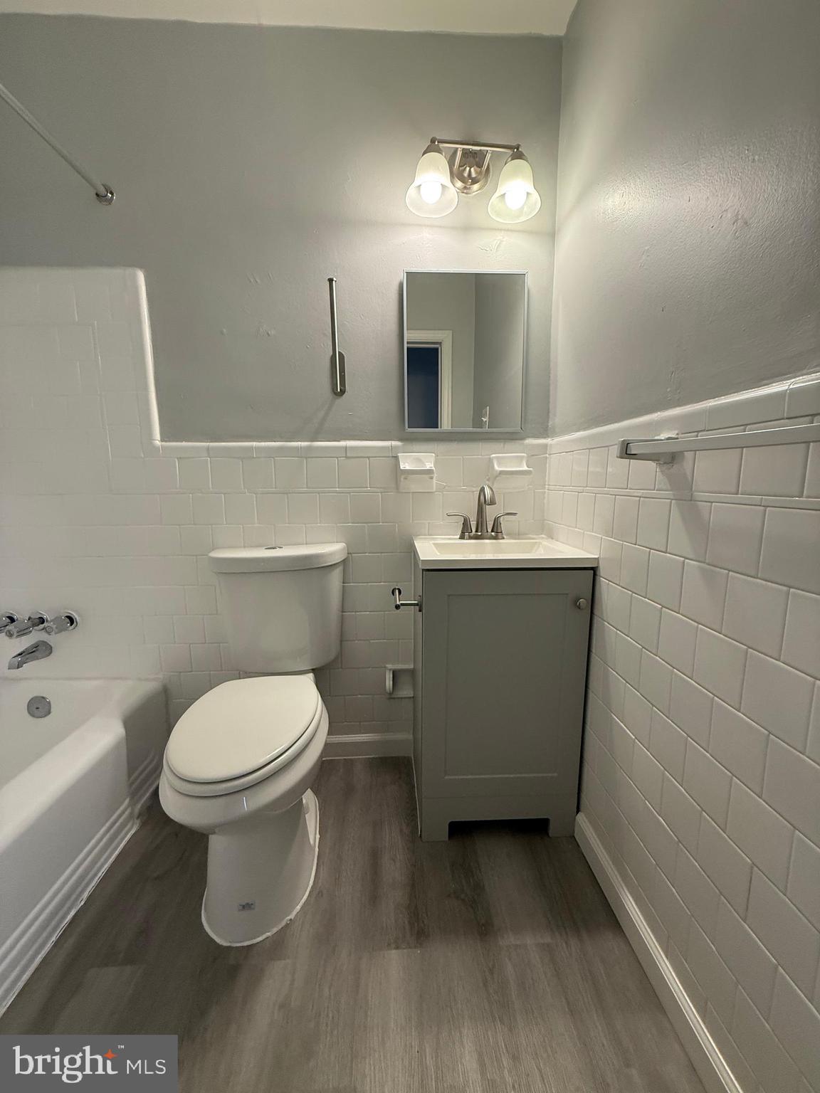 GLEN OAKS - Residential