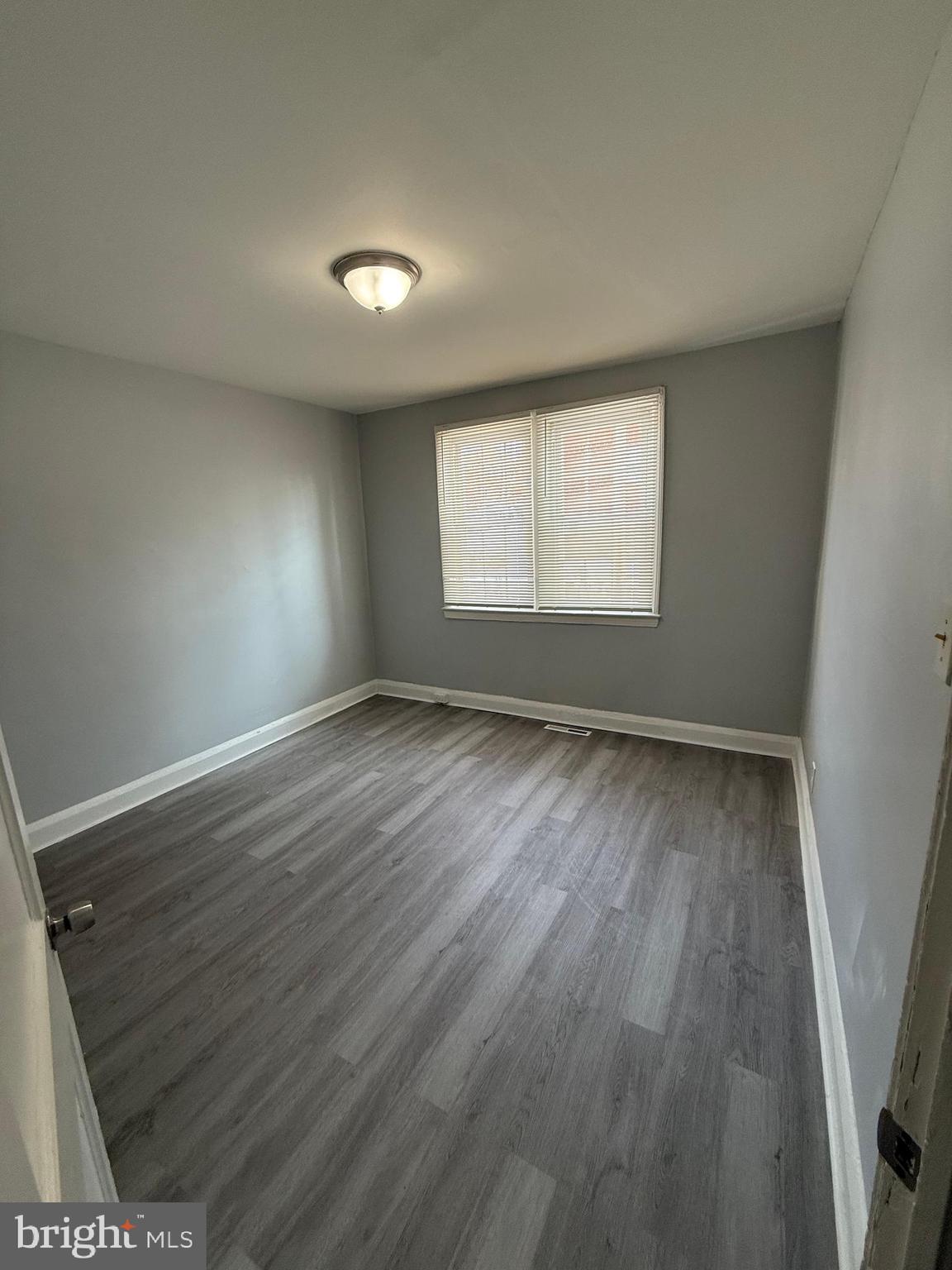 GLEN OAKS - Residential