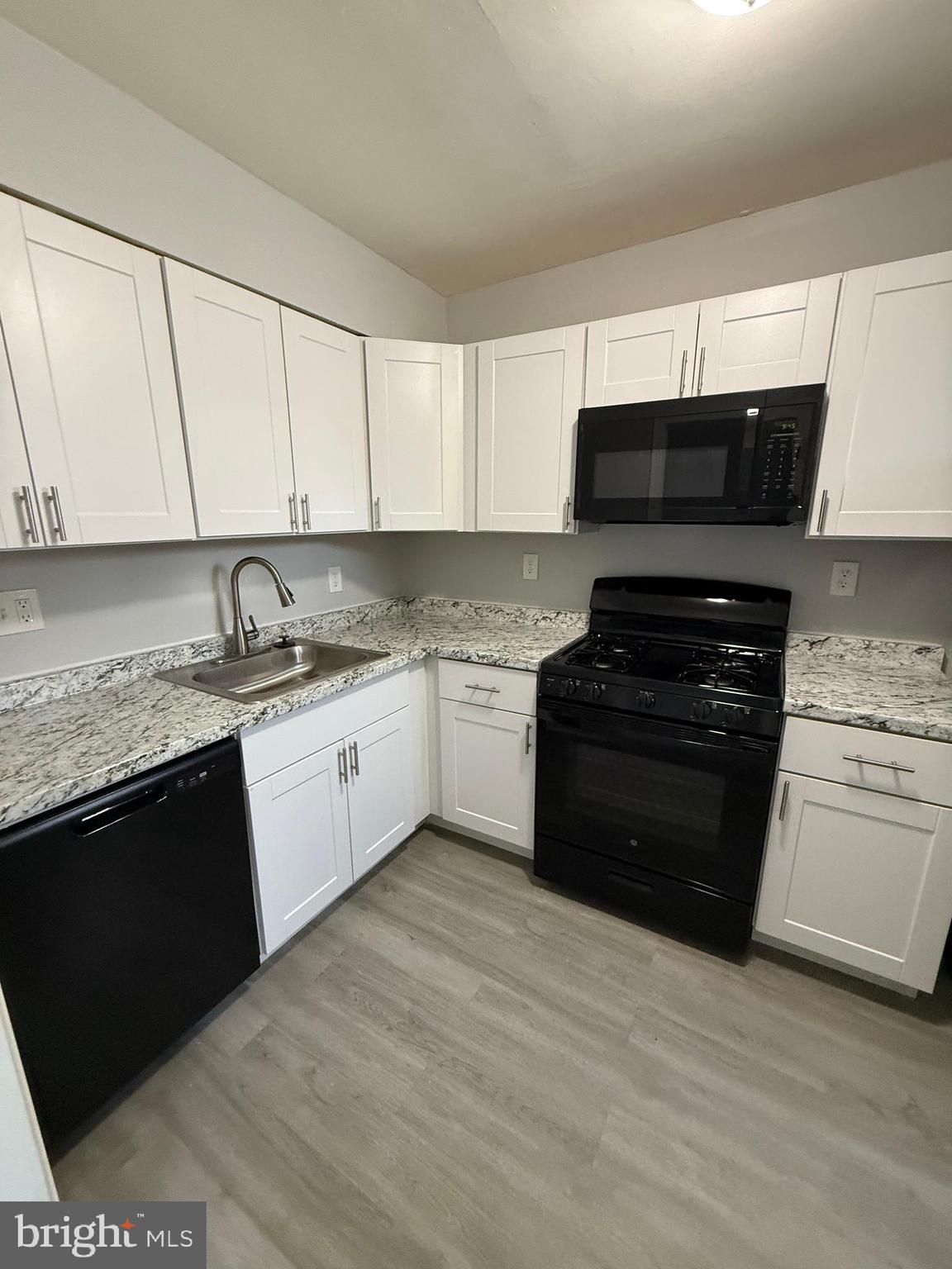 GLEN OAKS - Residential