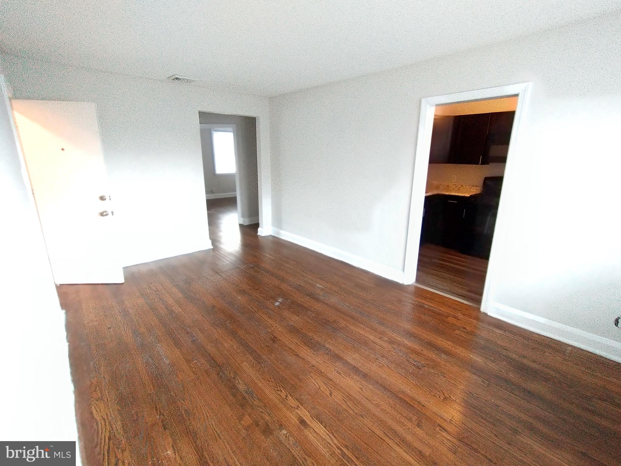 GLEN OAKS - Residential