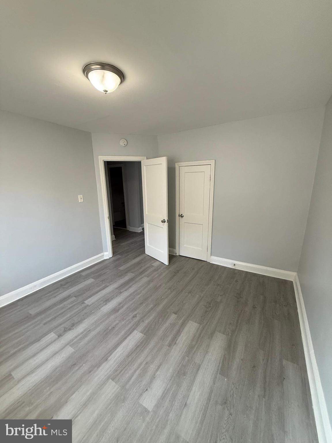 GLEN OAKS - Residential