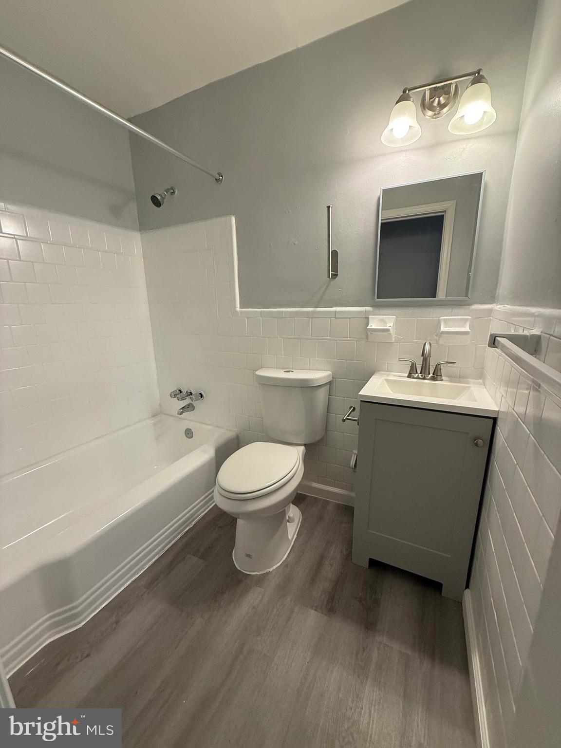 GLEN OAKS - Residential