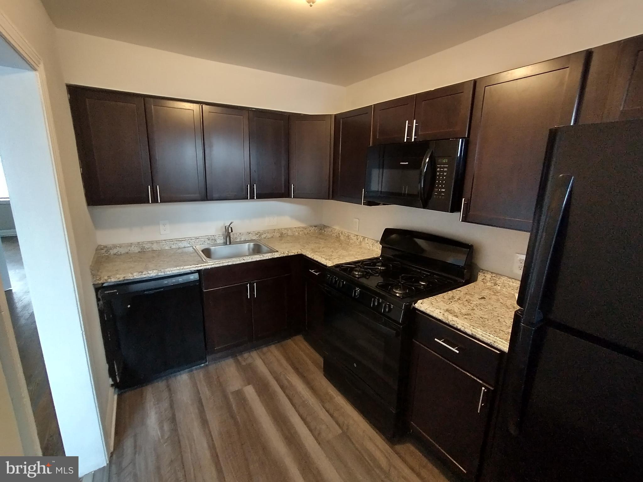 GLEN OAKS - Residential