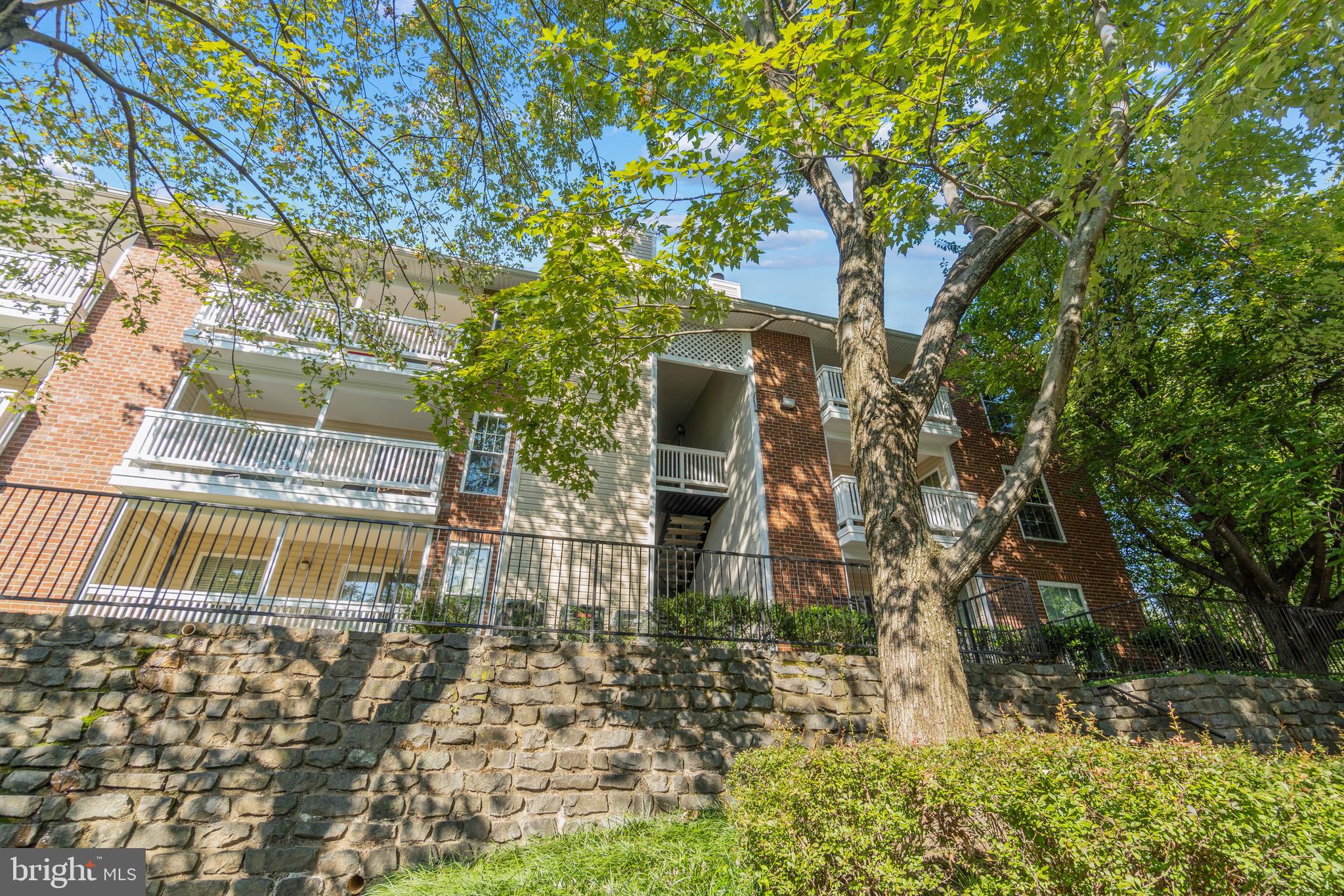 FOUNTAINS AT MCLEAN - Residential Lease