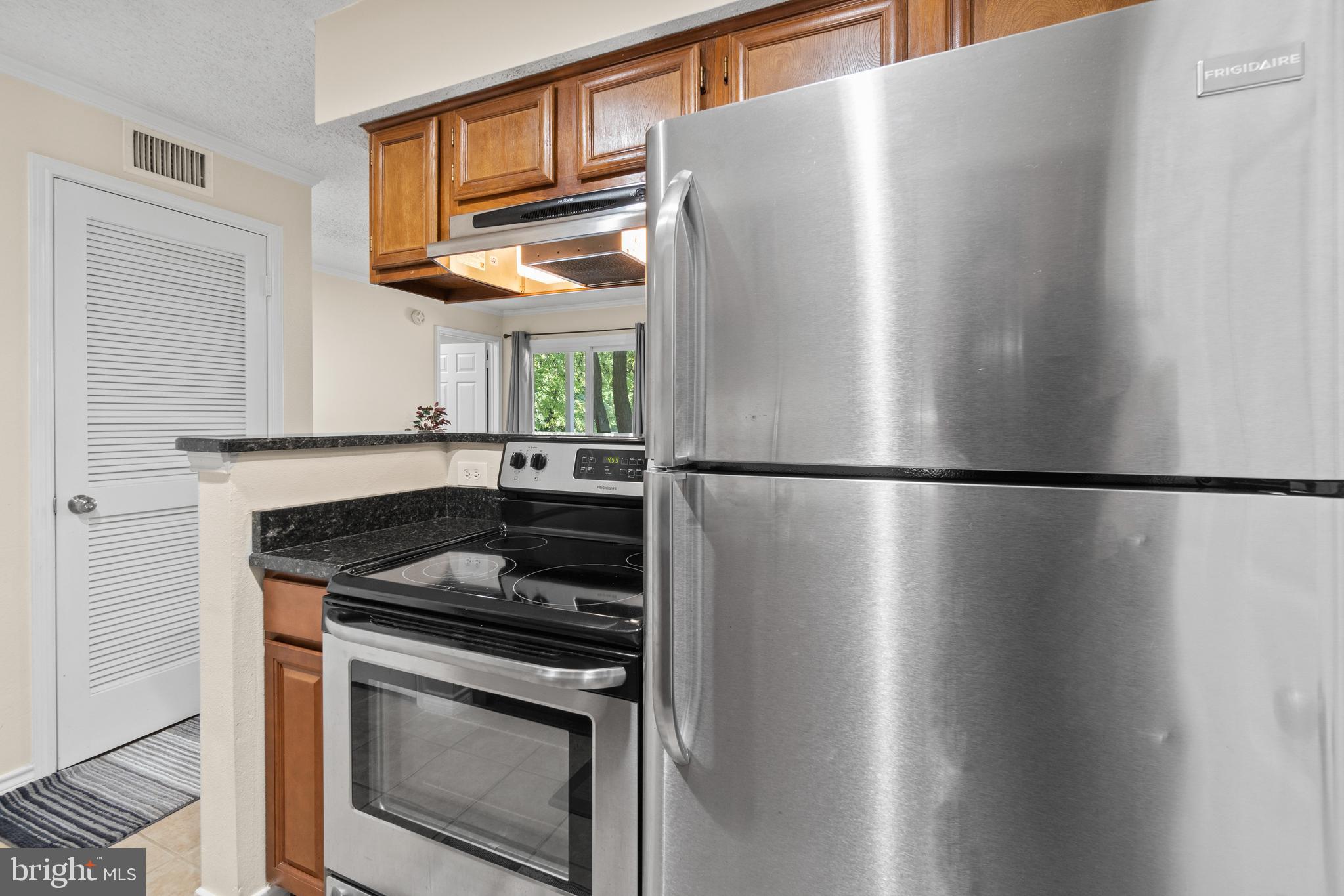 FOUNTAINS AT MCLEAN - Residential Lease