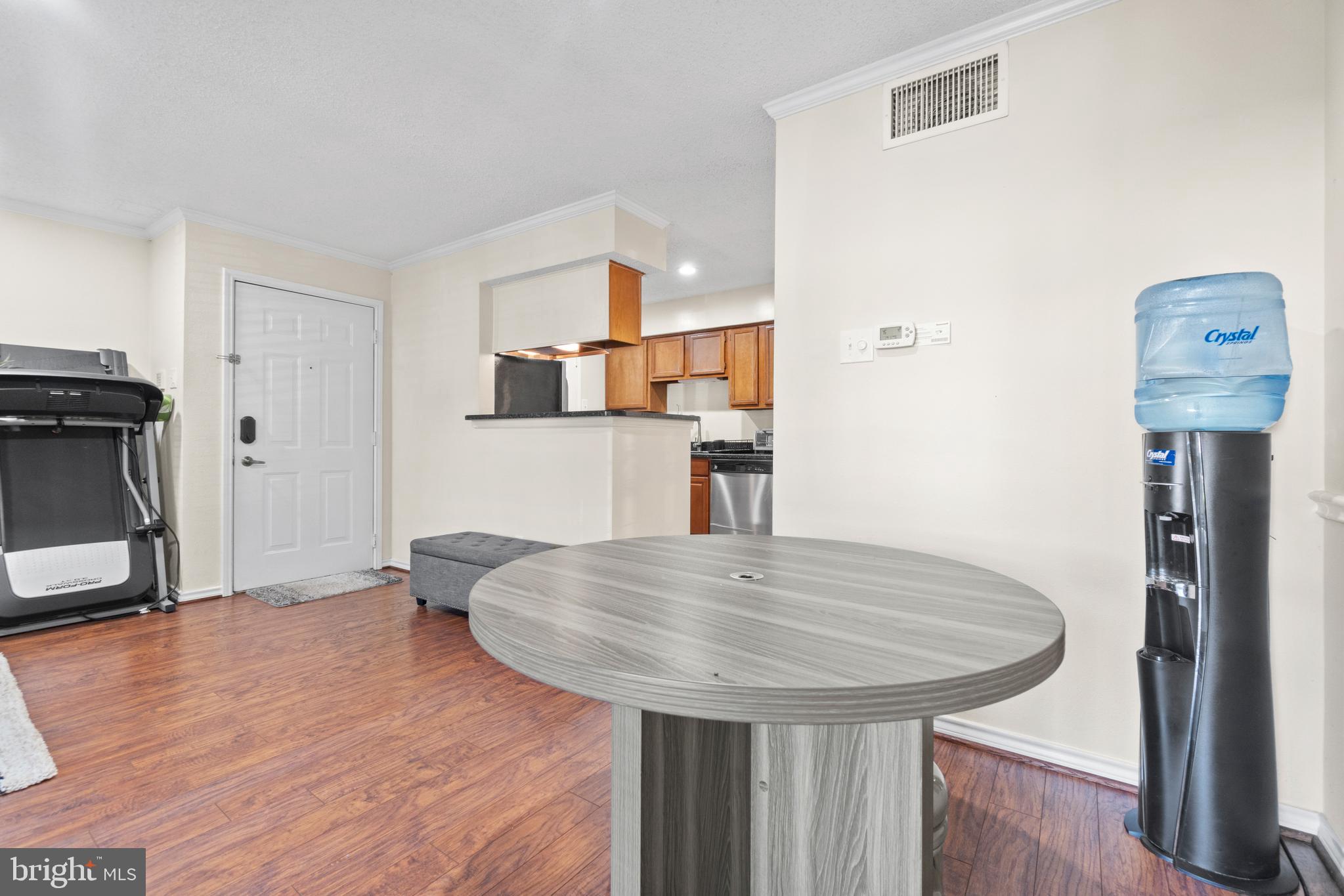 FOUNTAINS AT MCLEAN - Residential Lease