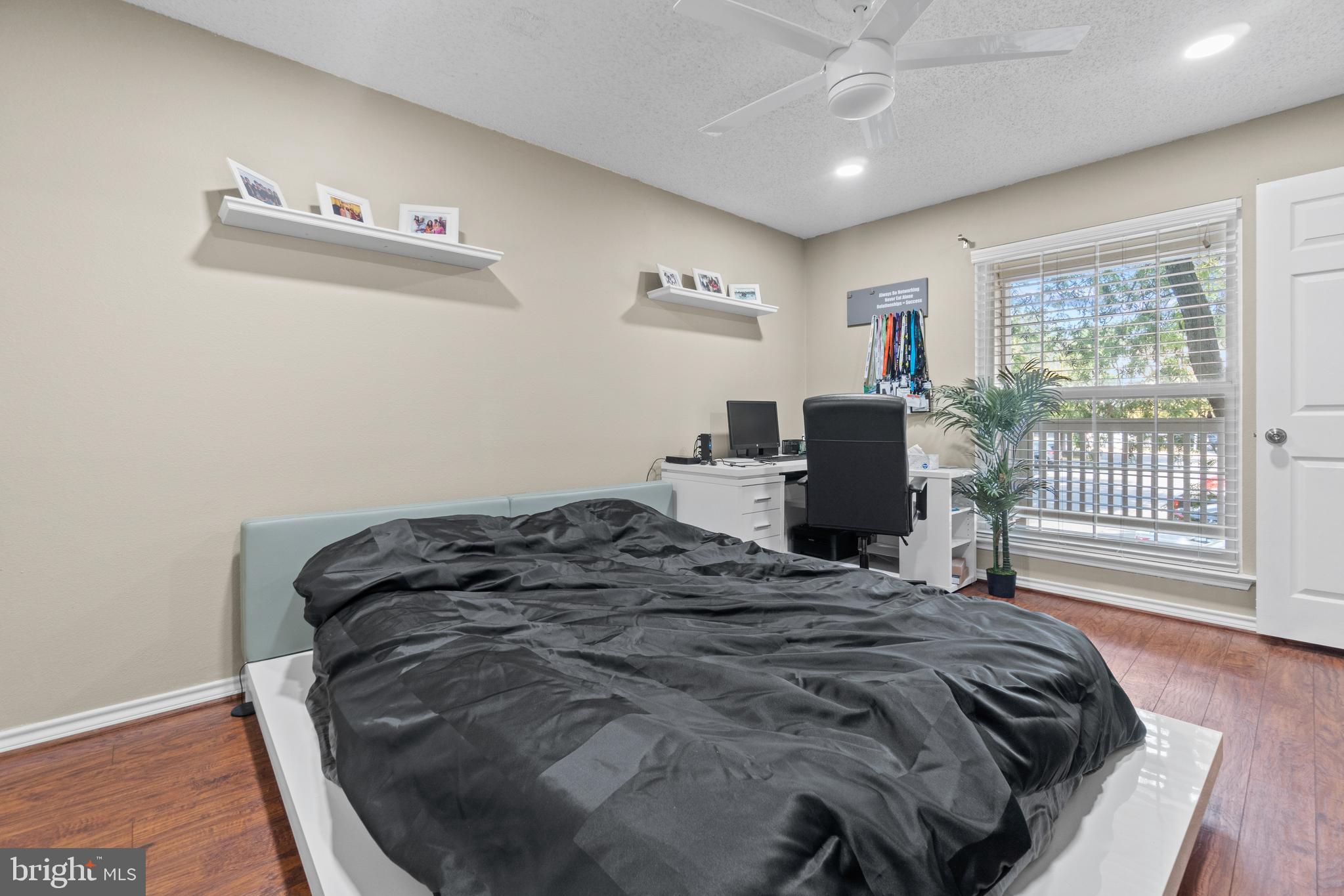 FOUNTAINS AT MCLEAN - Residential Lease