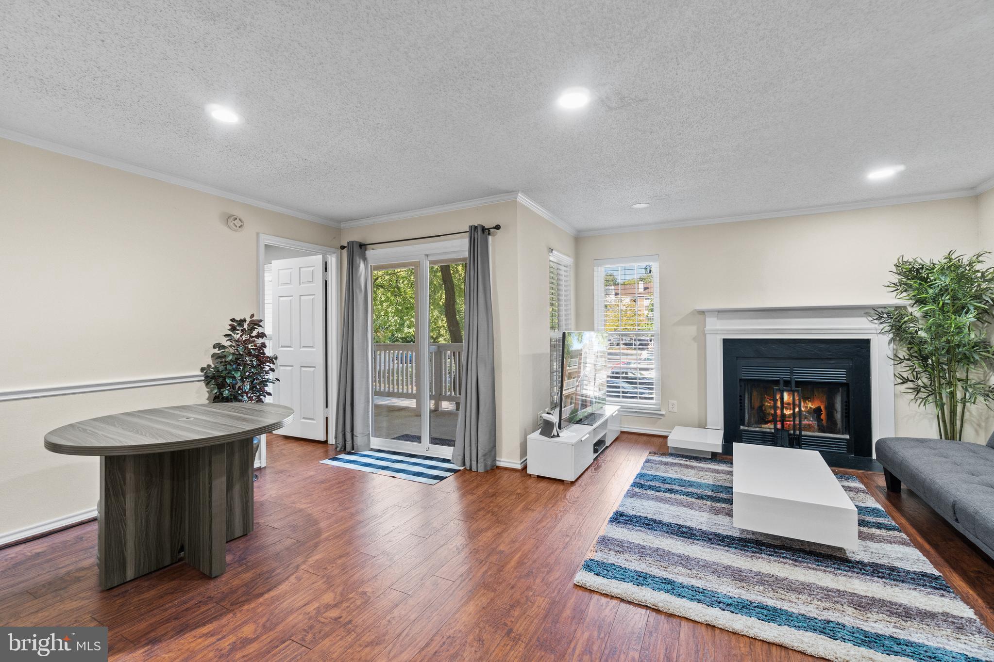 FOUNTAINS AT MCLEAN - Residential Lease