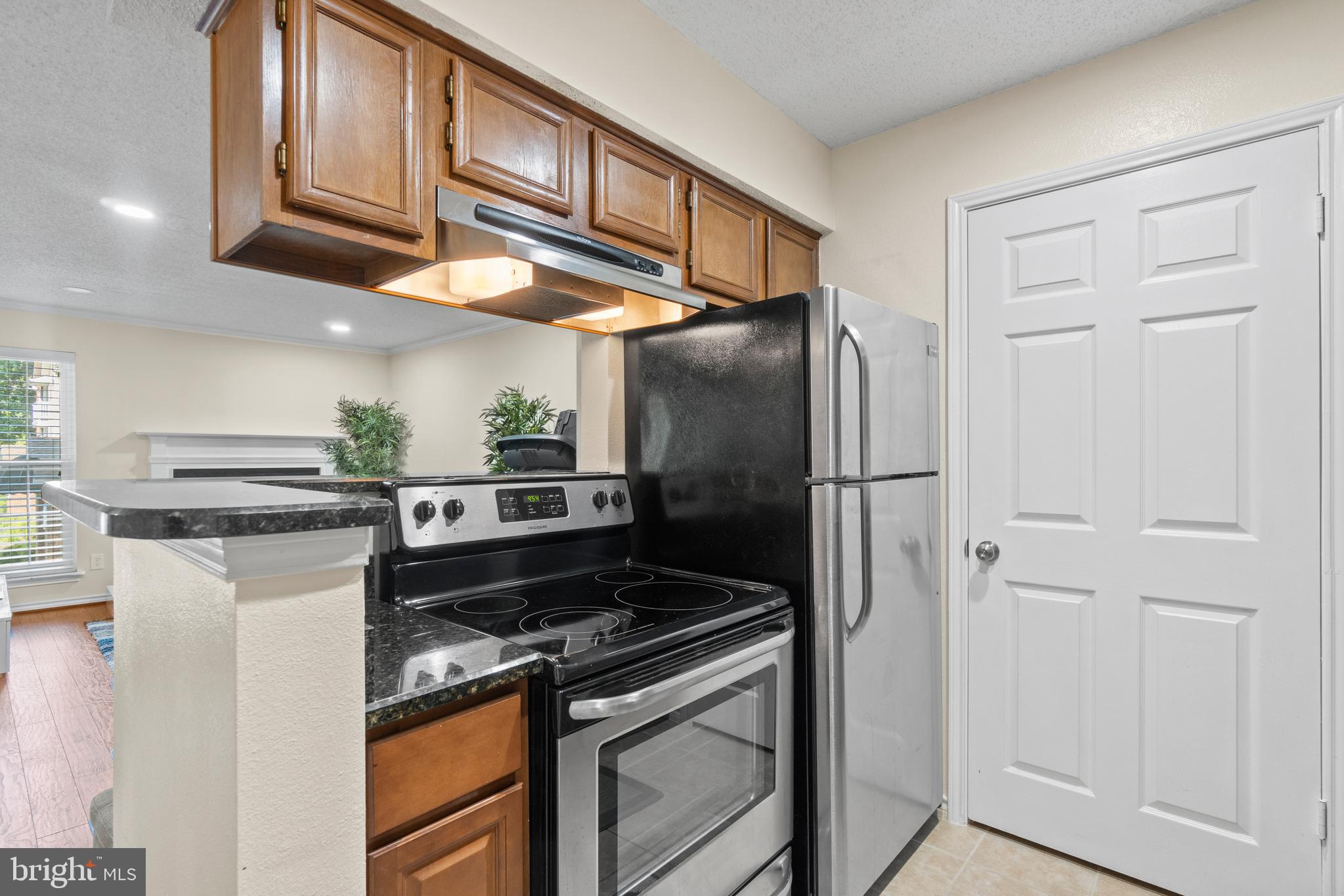 FOUNTAINS AT MCLEAN - Residential Lease