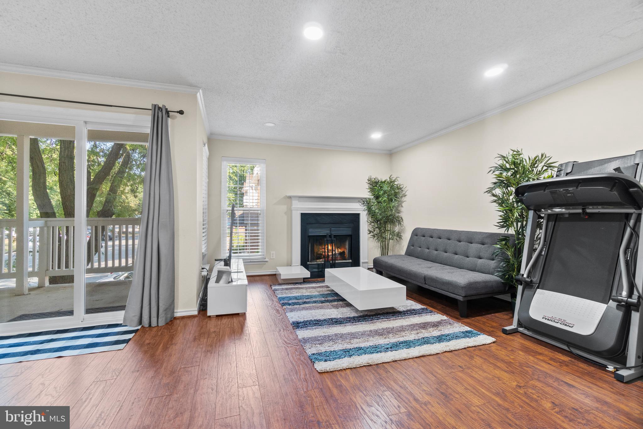 FOUNTAINS AT MCLEAN - Residential Lease