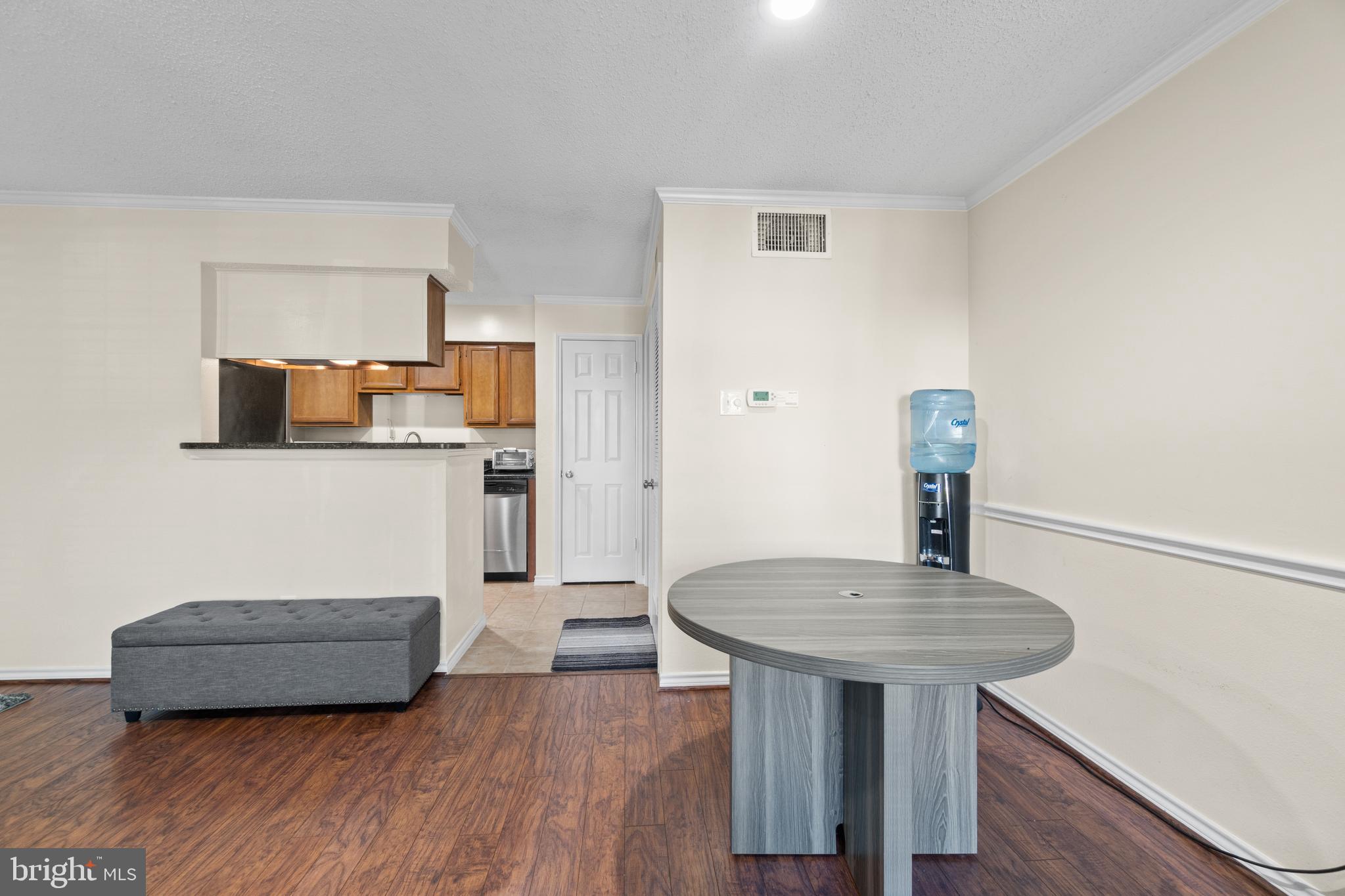 FOUNTAINS AT MCLEAN - Residential Lease