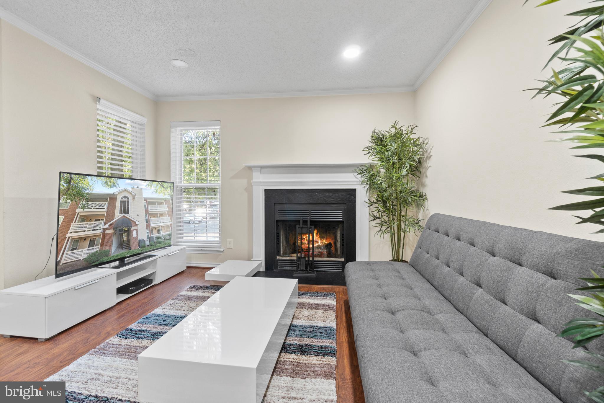 FOUNTAINS AT MCLEAN - Residential Lease