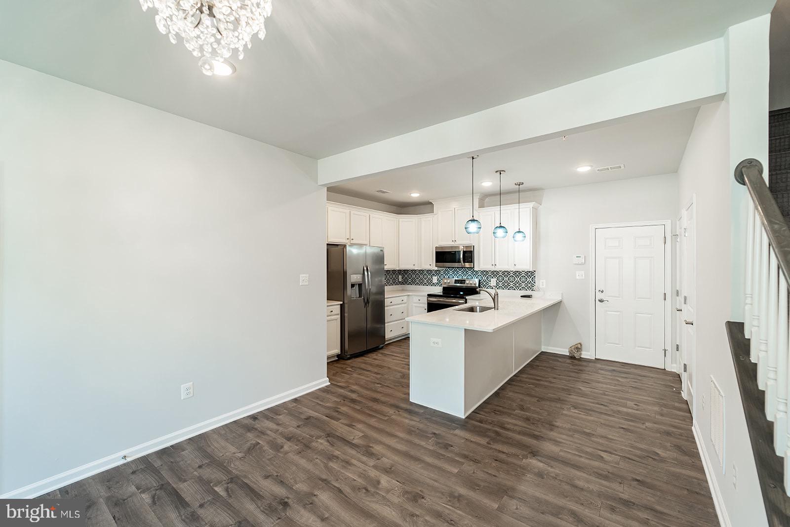 PARKSIDE AT WESTPHALIA - Residential