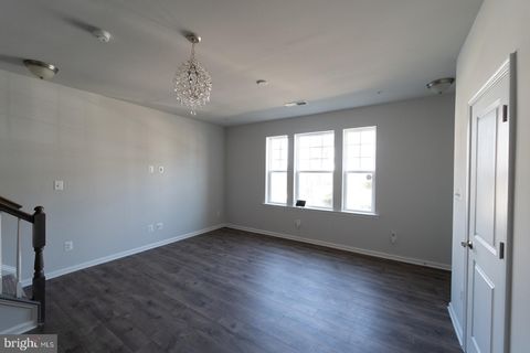 listing image 50