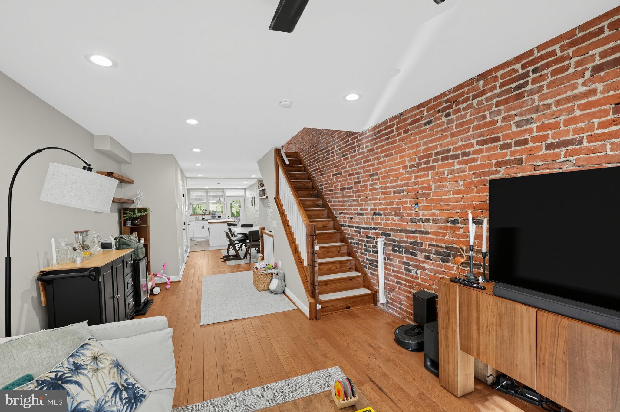 1822 BELT STREET