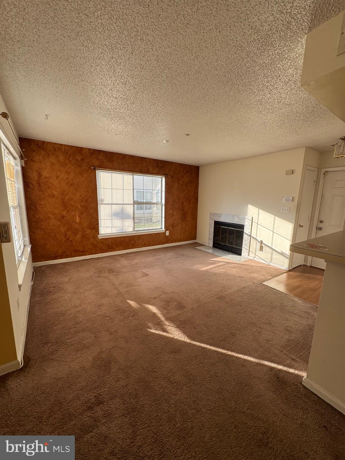 VISTAS 2 AT LAUREL - Residential Lease