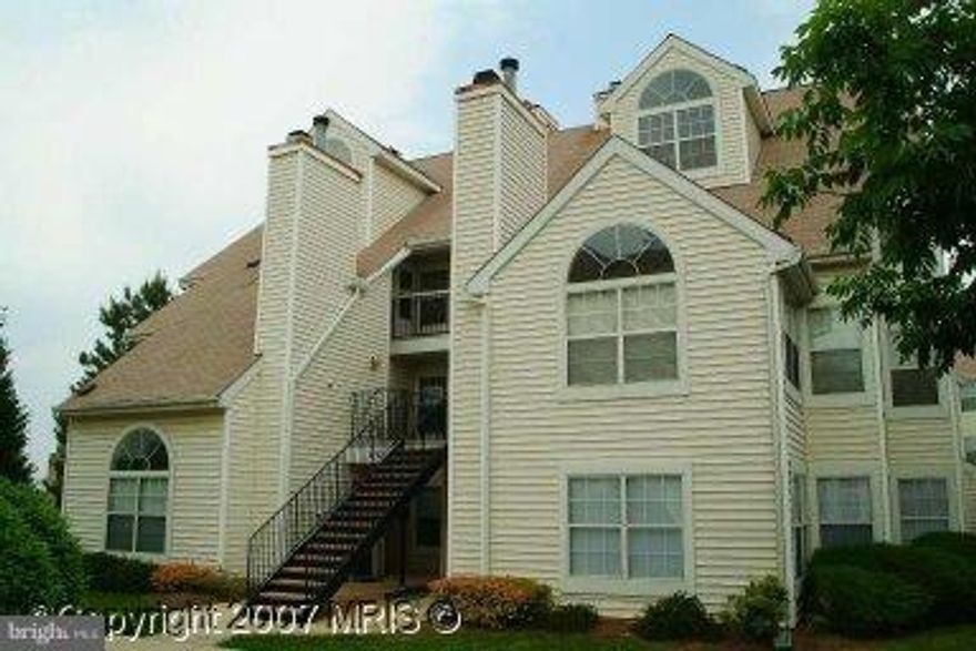 Professionally managed by Chances are Realty agent Chance Harris welcomes you toThis Beautifully Chic & spacious 2br/2ba condo w/open floor plan in the sought after Laurel Lakes Community near shopping and 95/495. 
Vaulted ceilings, fireplace, kitchen with breakfast bar, Palladium windows, washer & dryer. 
Welcome home to this first floor unit with no stairs to enter or enjoy inside.
620+ Credit score , Income 3xs rent and excellent rental history is required. Section 8 welcome

All Chances Are Realty residents are enrolled in the Resident Benefits Package (RBP) for $40.00/month
which includes liability insurance, credit building to help boost the resident’s credit score with timely rent
payments, HVAC air filter delivery (for applicable properties), move-in concierge service making utility
connection and home service setup a breeze during your move-in, our best-in-class resident rewards
program, and much more! More details upon application.