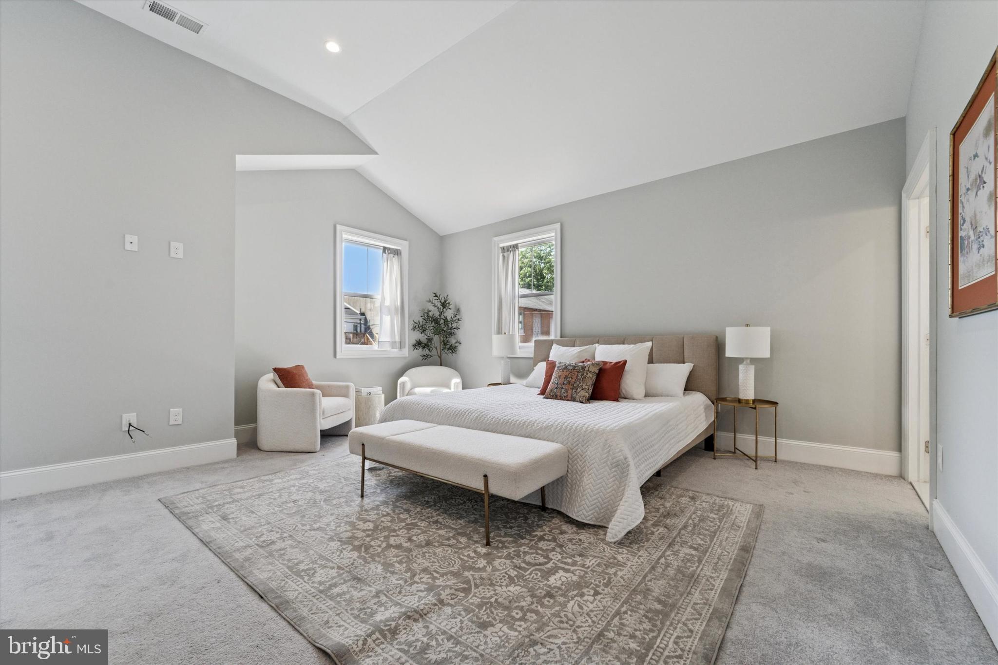 ROXBOROUGH - Residential