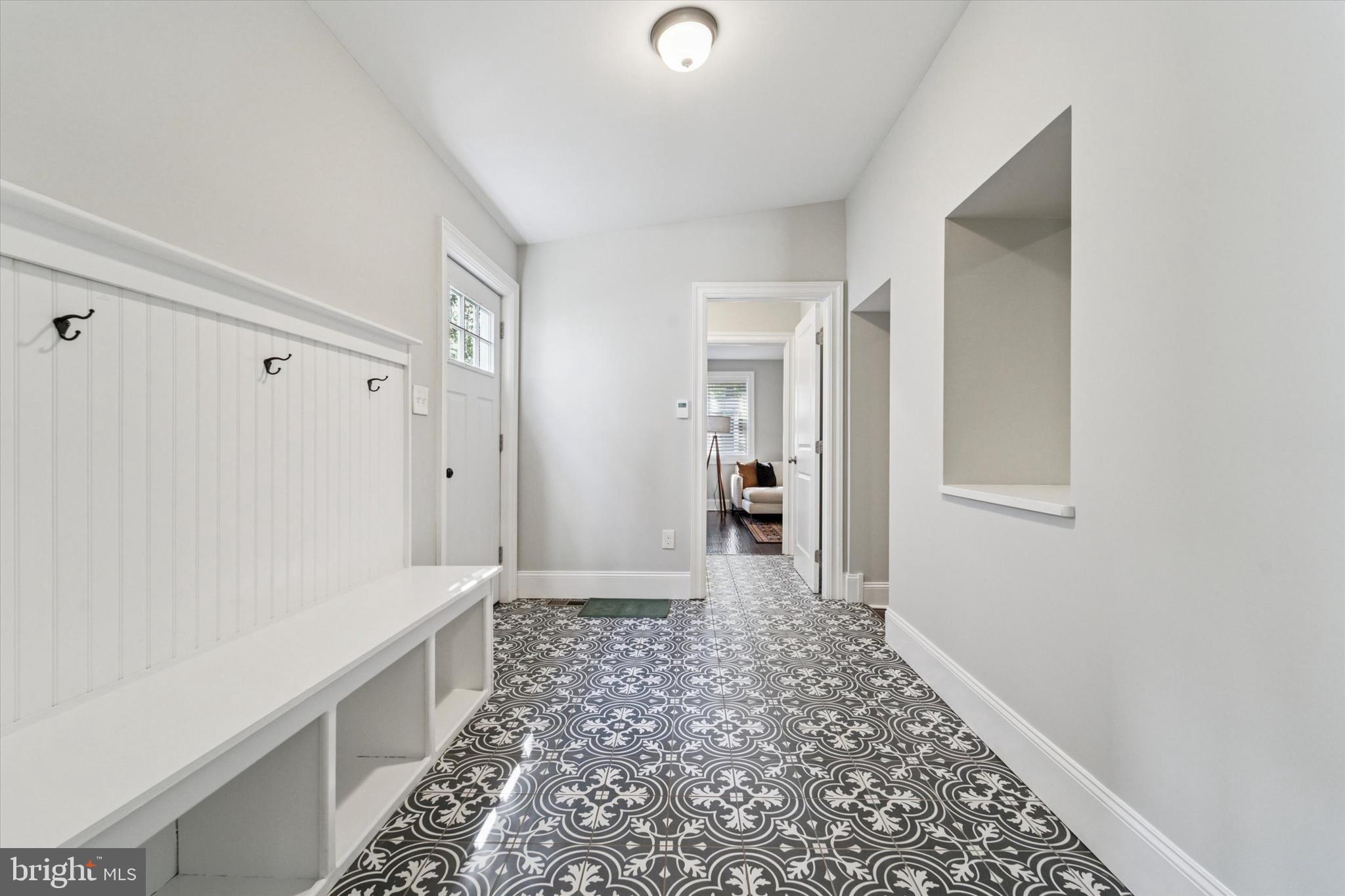 ROXBOROUGH - Residential