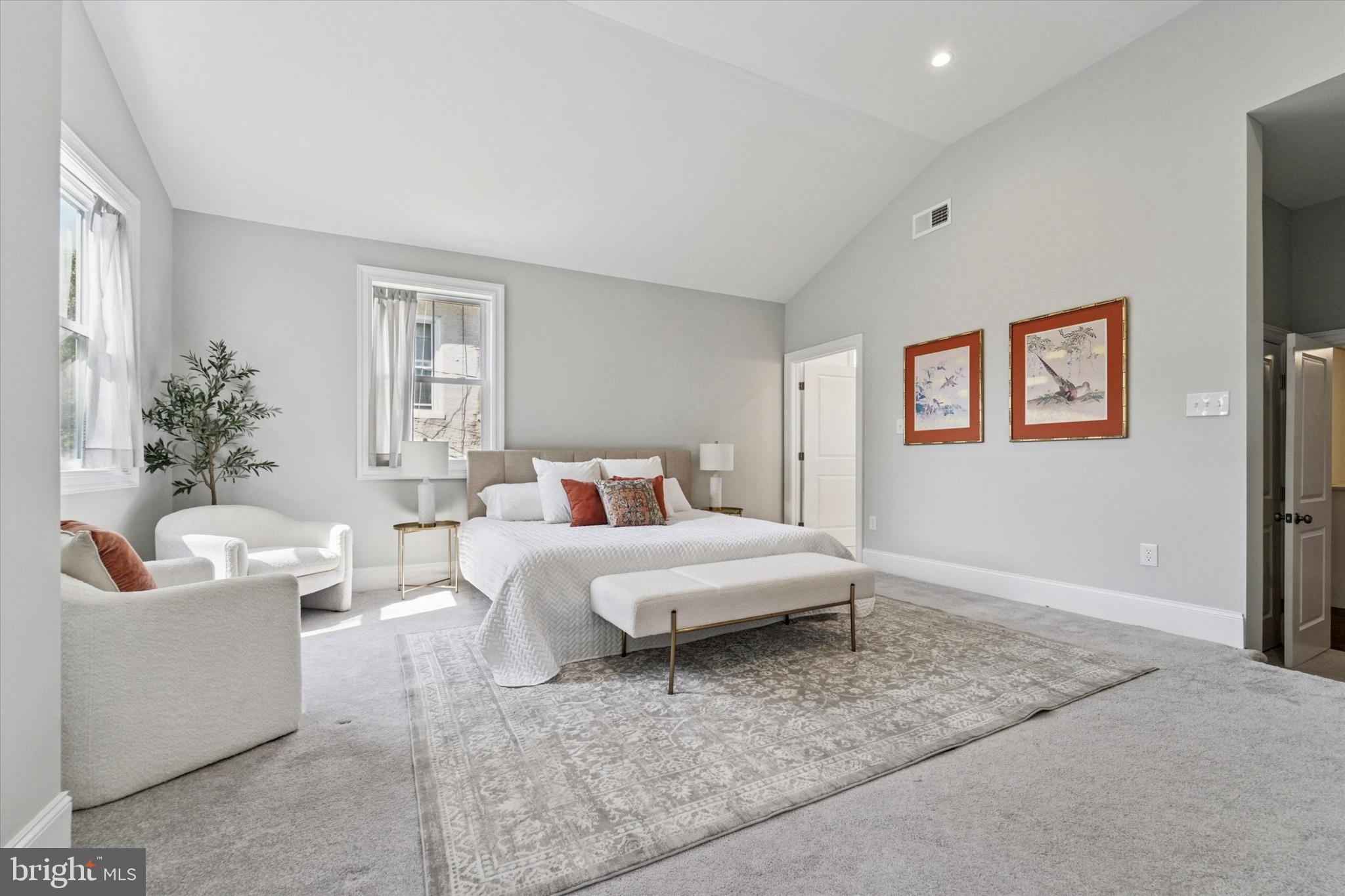 ROXBOROUGH - Residential